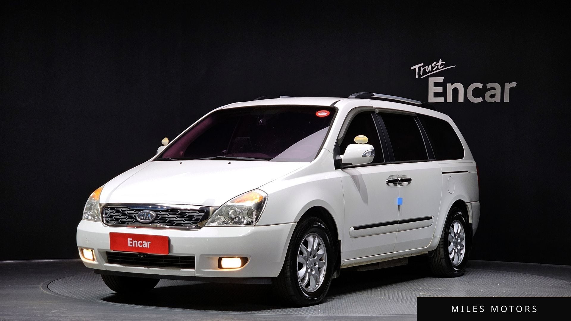 Kia Canival 2011 — фото 1 из 12
