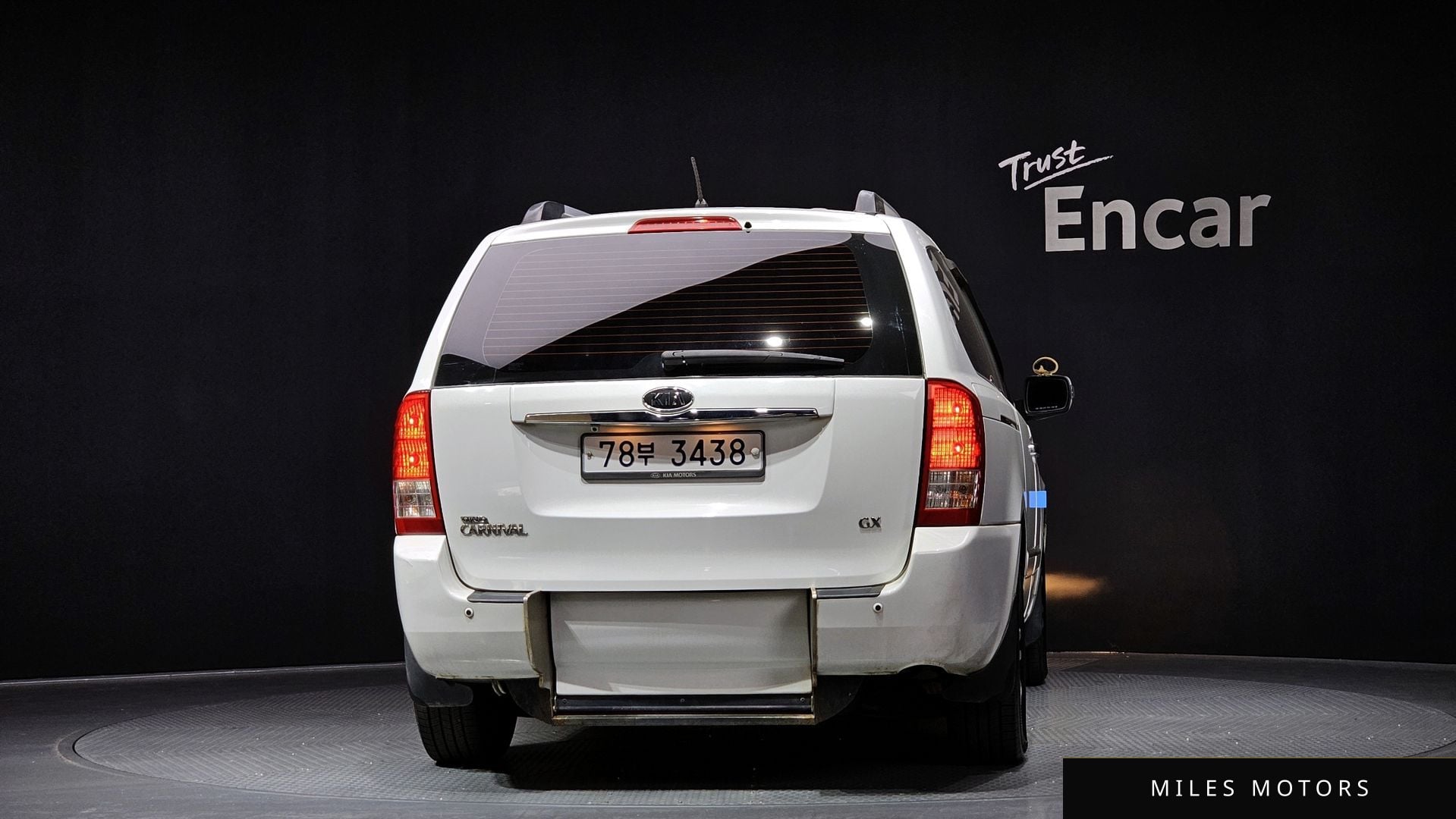 Kia Canival 2011 — миниатюра 4