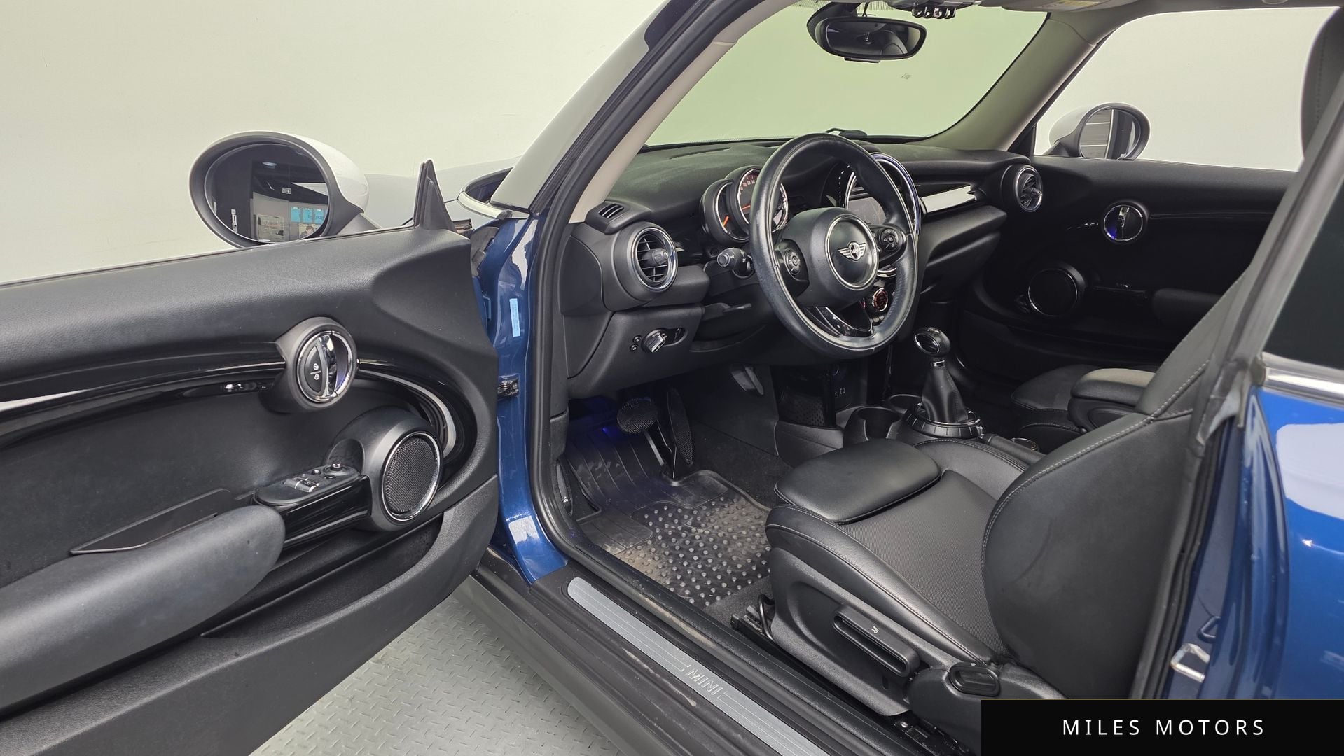 MINI Cooper 2017 — миниатюра 10