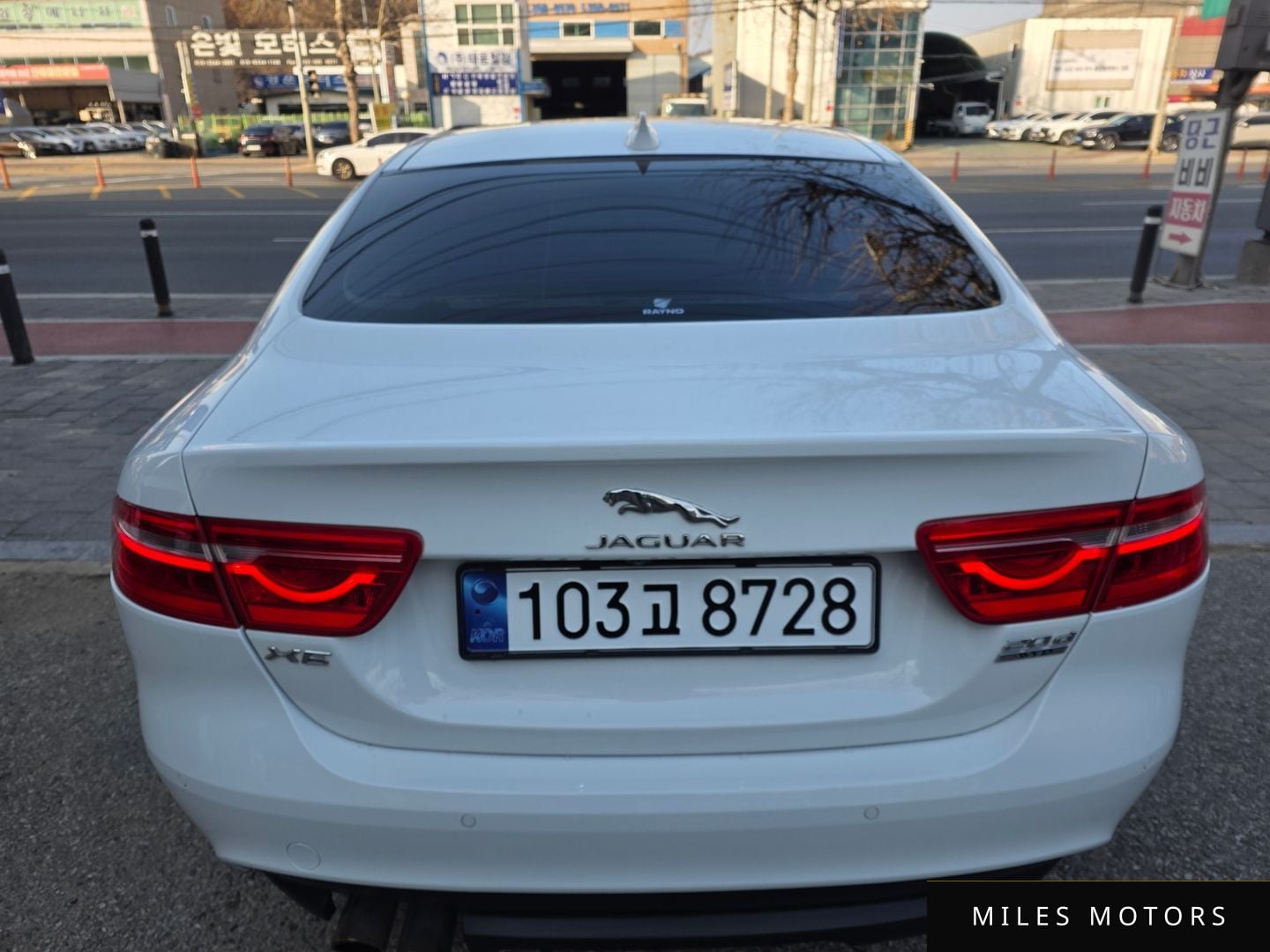 Jaguar XE 2017 — миниатюра 4