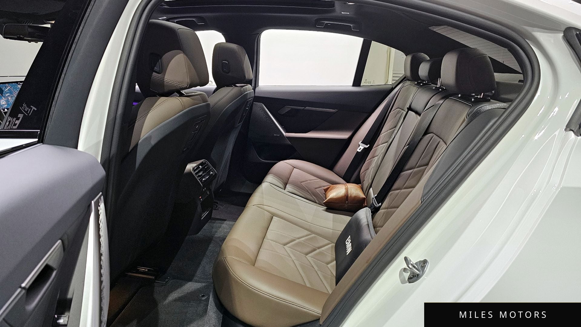 BMW 5시리즈 (G60) 2025 — миниатюра 12