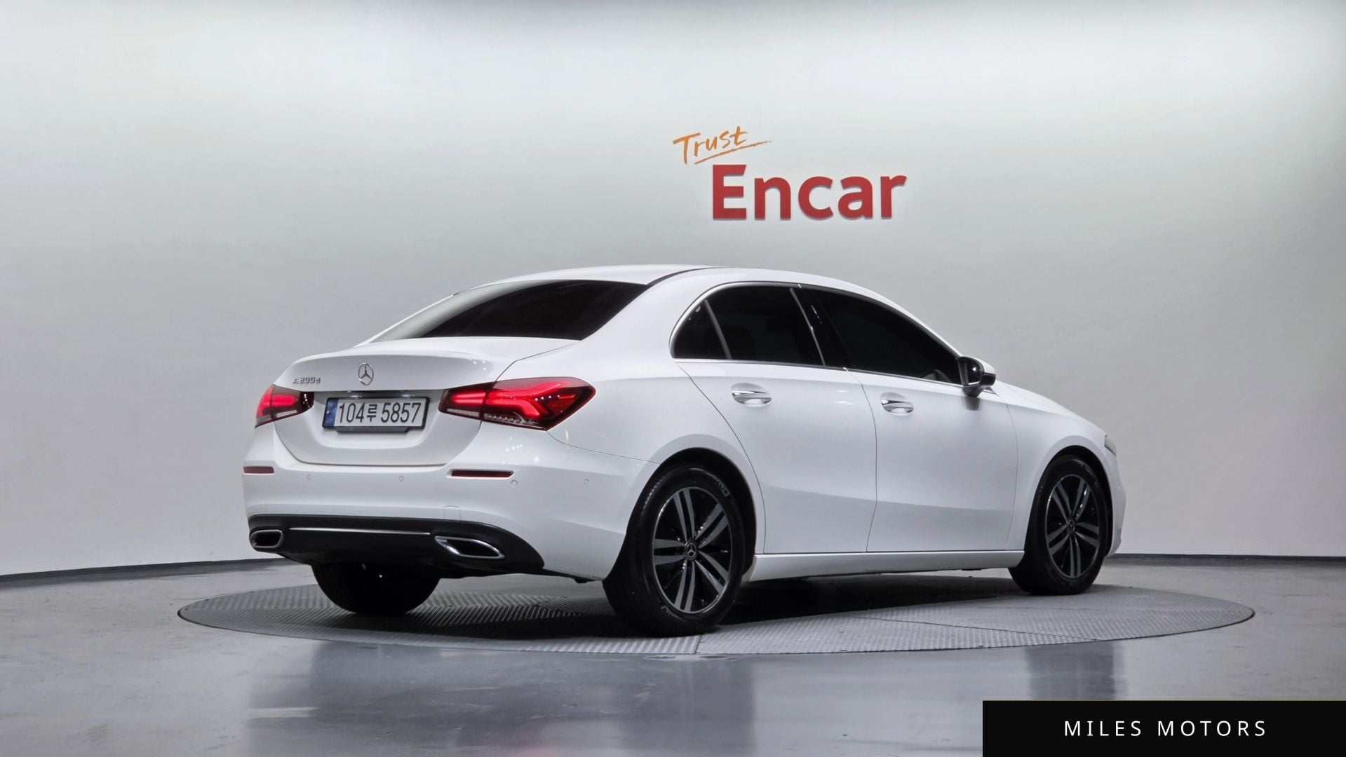 Mercedes-Benz A-Class W177 2023 — миниатюра 2