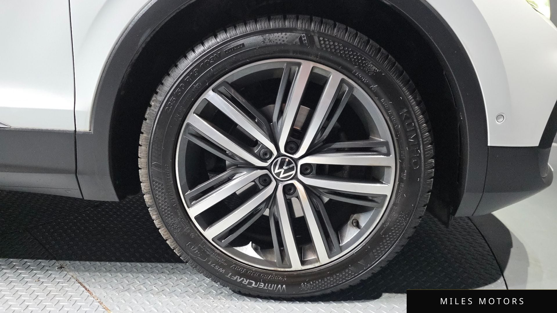 Volkswagen Tiguan 2023 — миниатюра 5