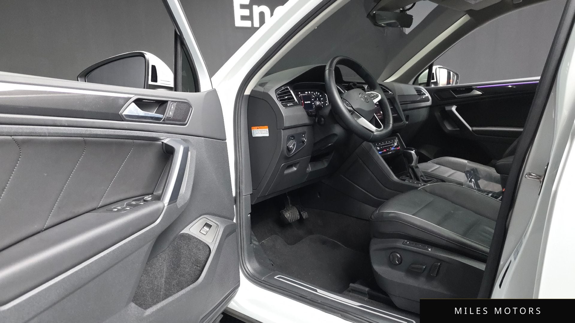 Volkswagen Tiguan 2023 — миниатюра 10