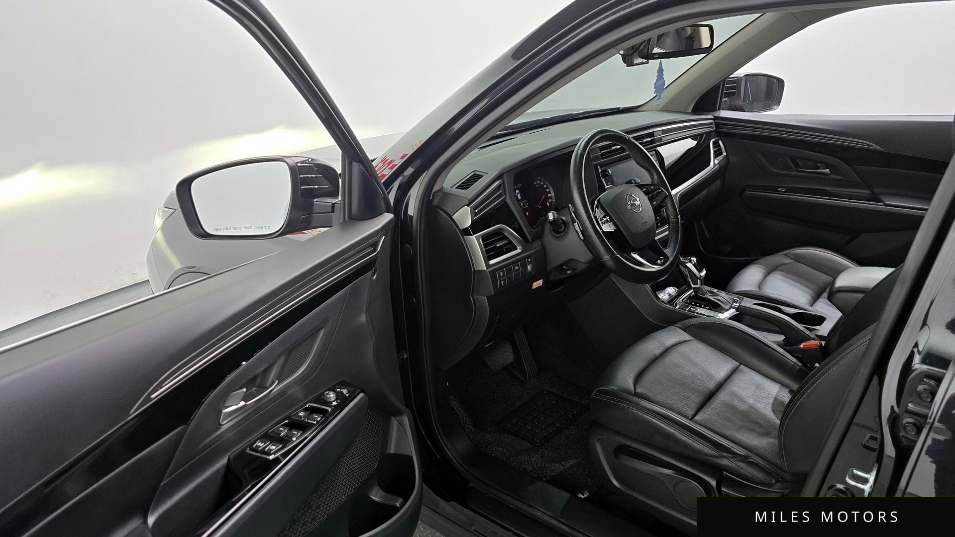 KG Mobility Beautiful Korando 2019 — миниатюра 10
