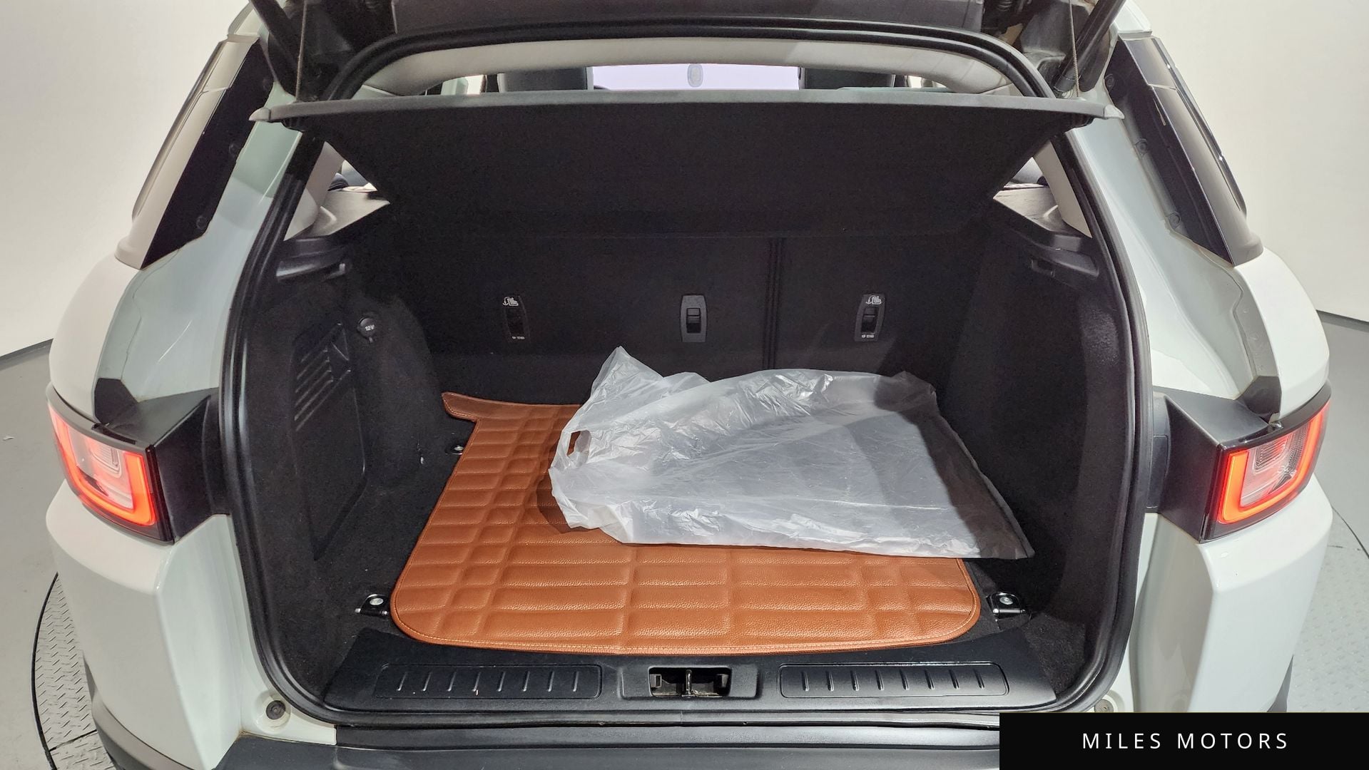 Land Rover 레인지로버 이보크 2018 — миниатюра 20