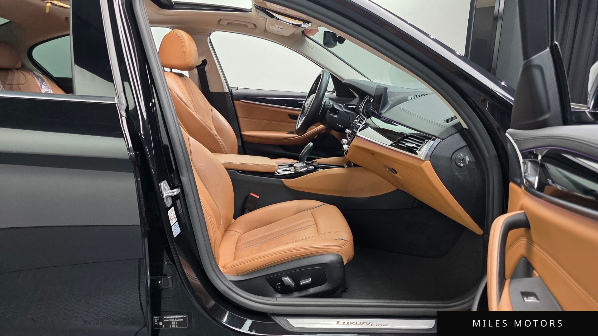 BMW 5 Series (G30) 2018 — миниатюра 9