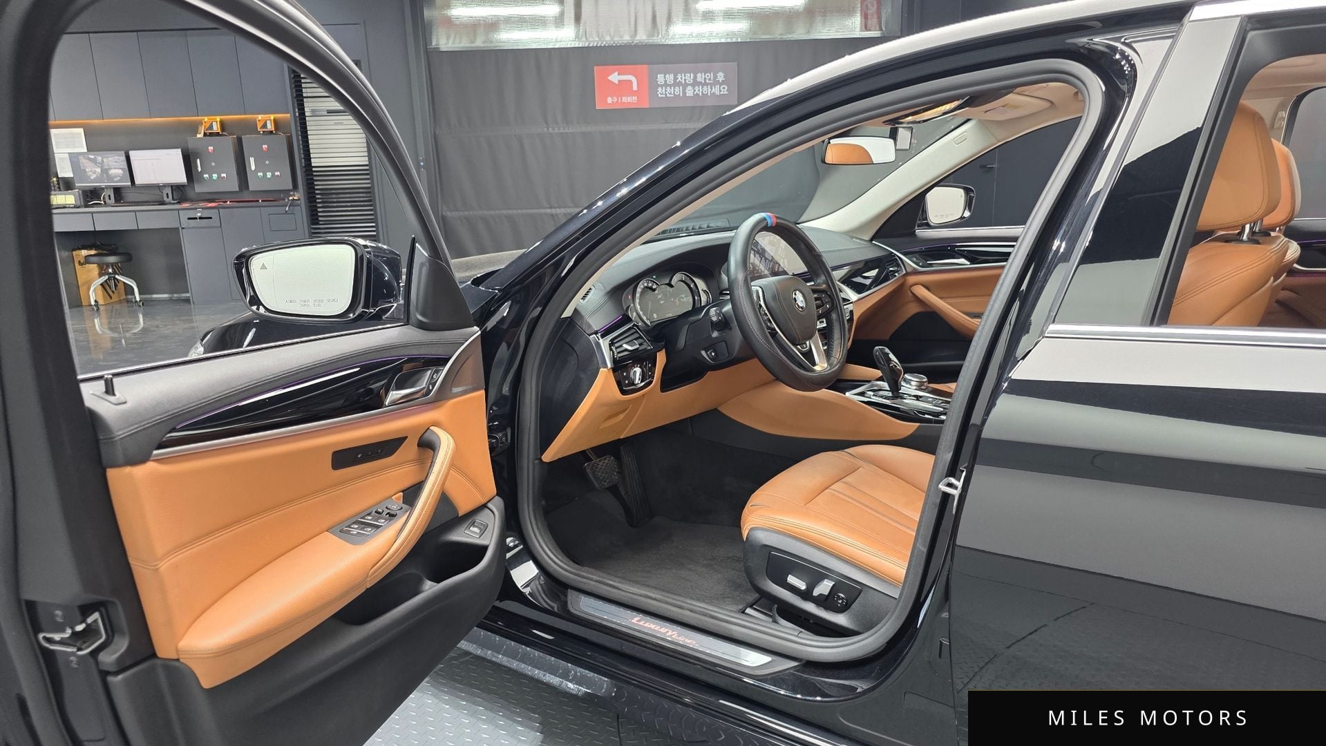 BMW 5 Series (G30) 2018 — миниатюра 11