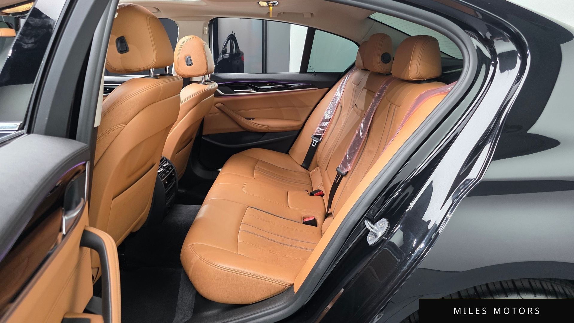 BMW 5 Series (G30) 2018 — миниатюра 12