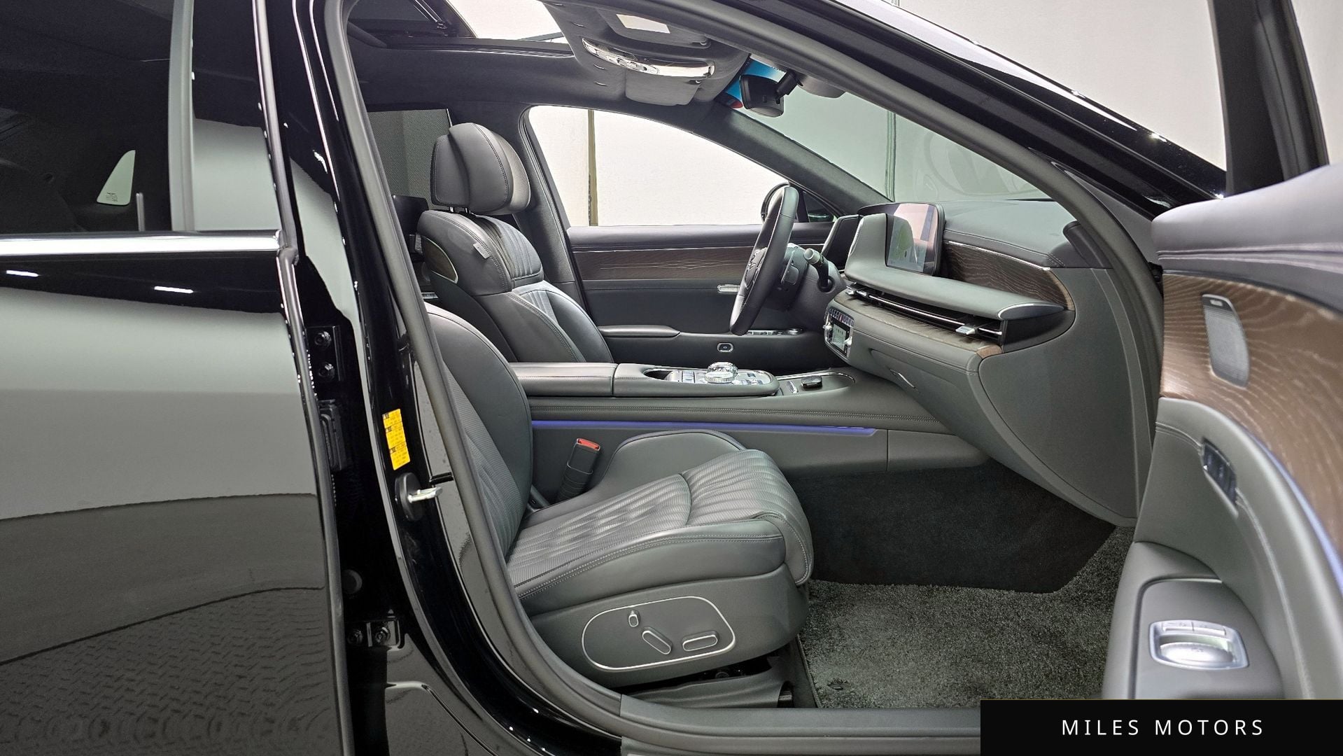 Genesis G90 (RS4) 2022 — миниатюра 10