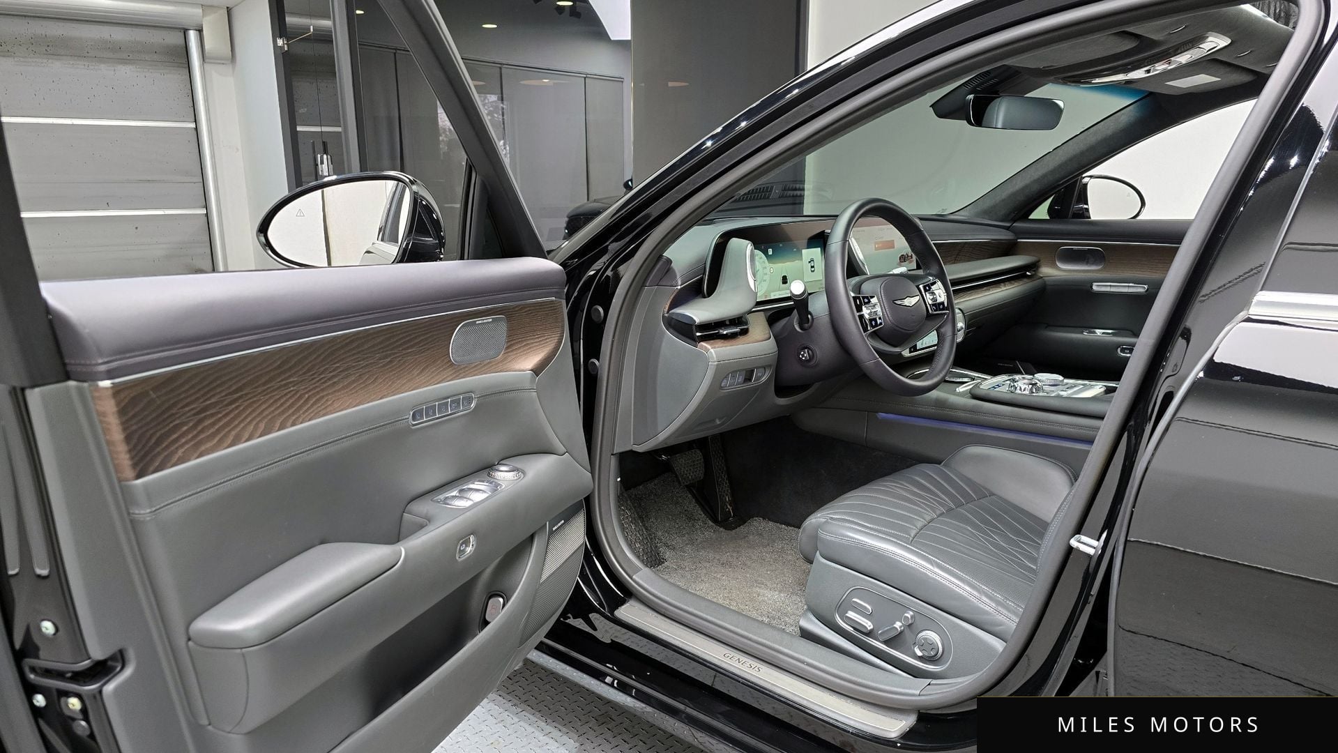Genesis G90 (RS4) 2022 — миниатюра 11