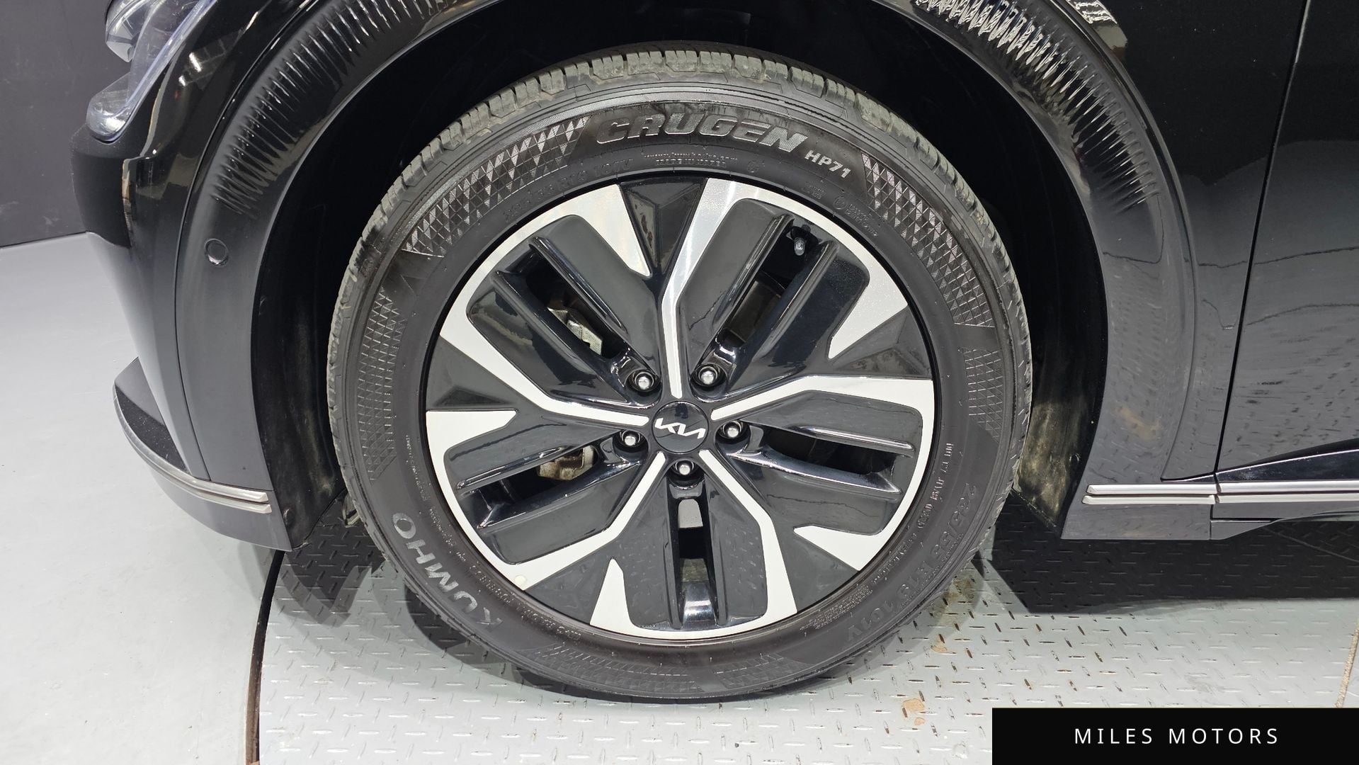 Kia EV6 2023 — миниатюра 5