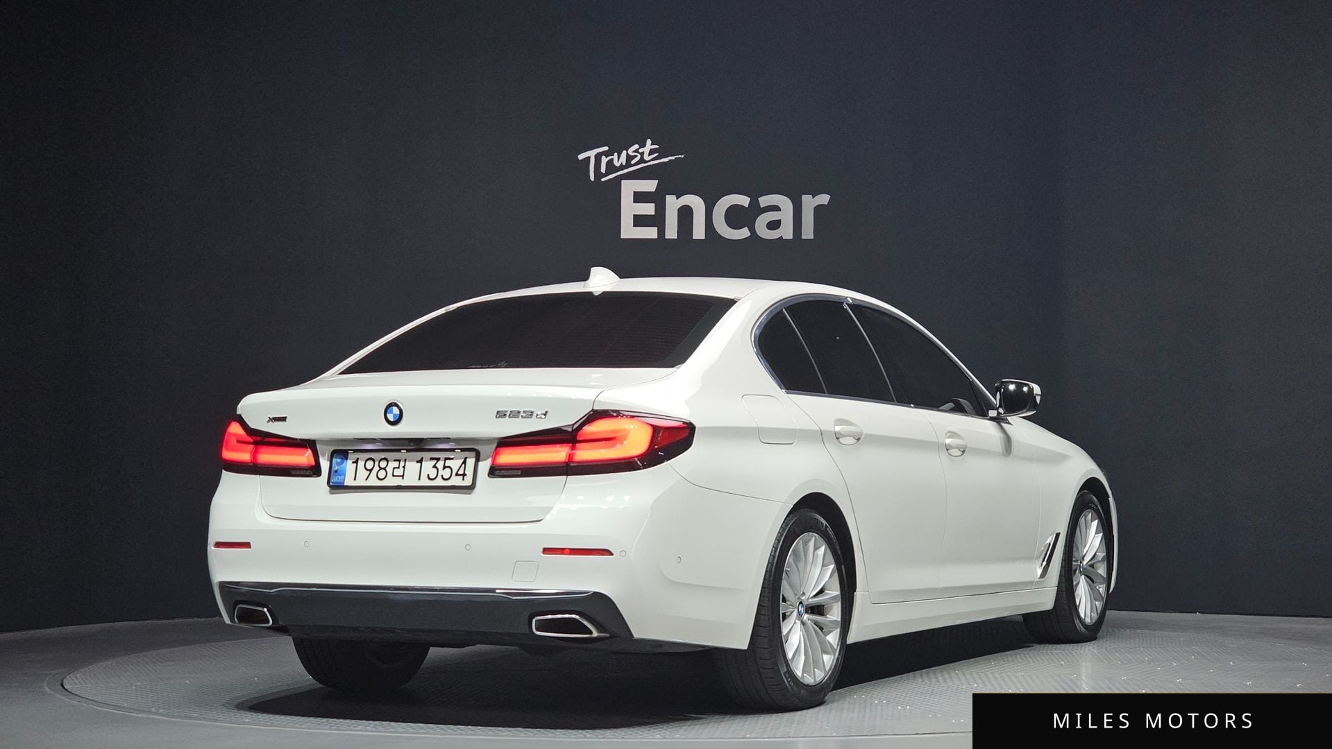 BMW 5시리즈 (G30) 2021 — миниатюра 2