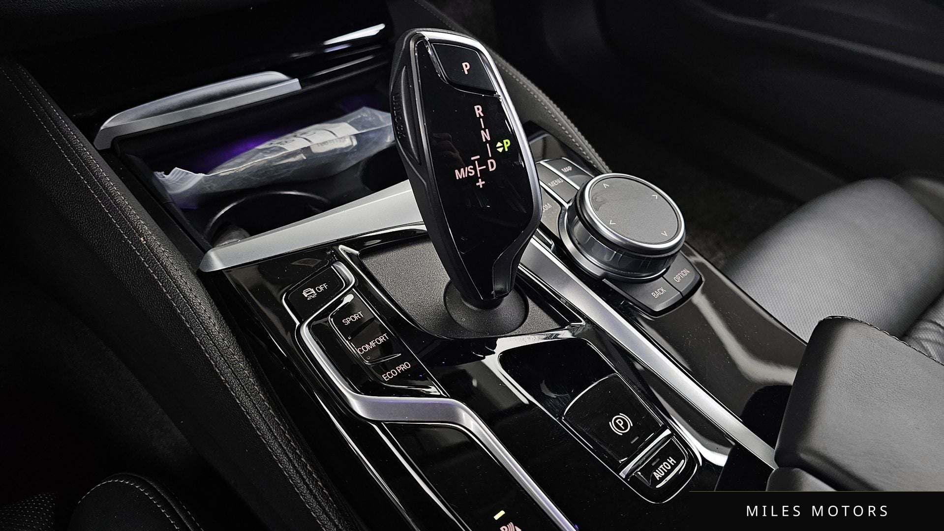 BMW 5시리즈 (G30) 2021 — миниатюра 9