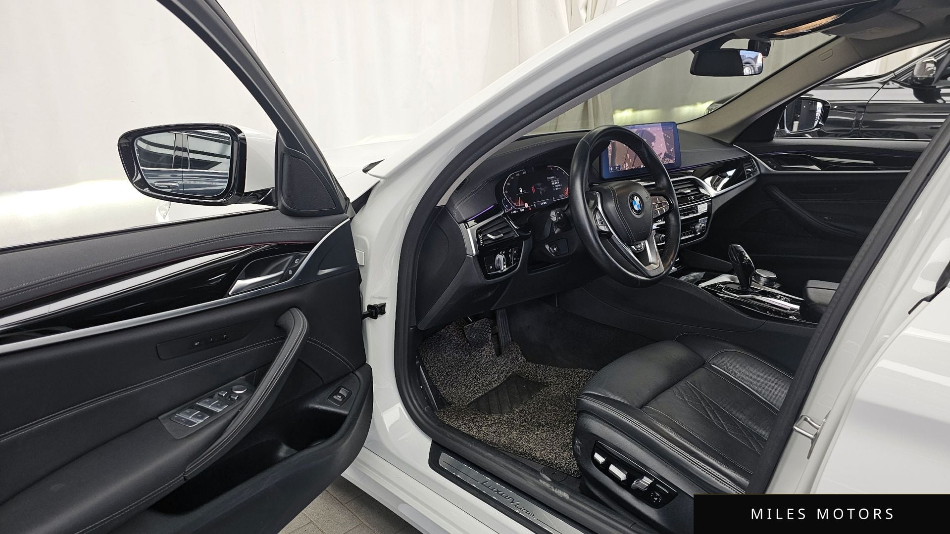 BMW 5시리즈 (G30) 2021 — миниатюра 10