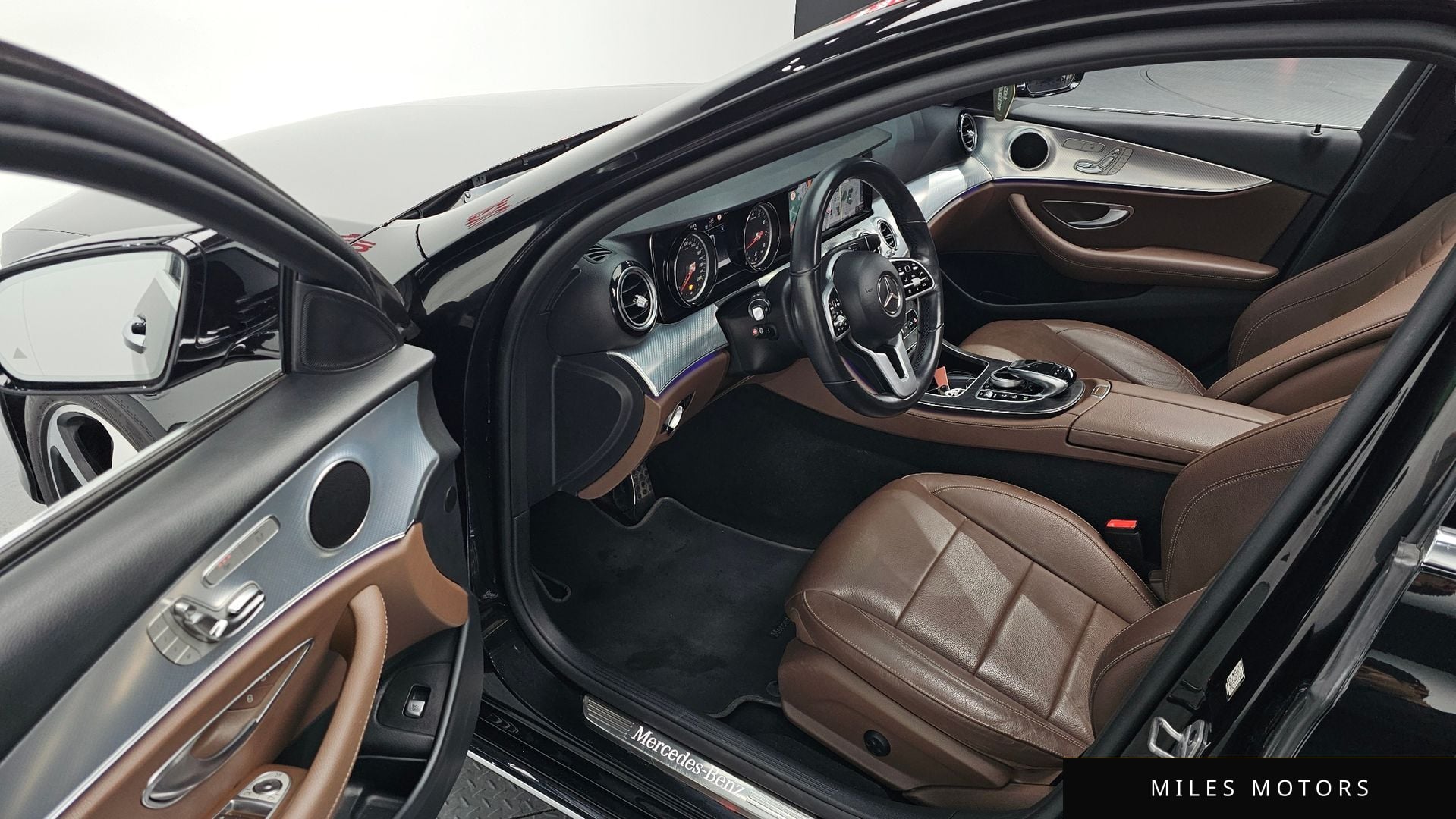 Mercedes-Benz E-클래스 W213 2020 — миниатюра 11