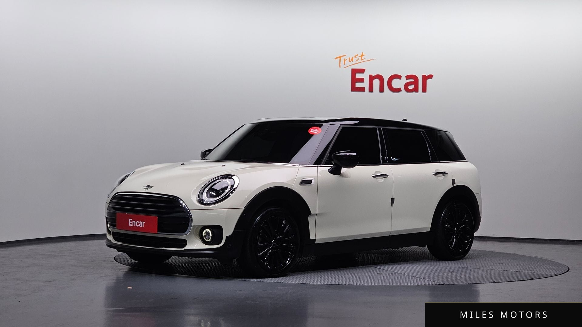 MINI Clubman 2022 — фото 1 из 12