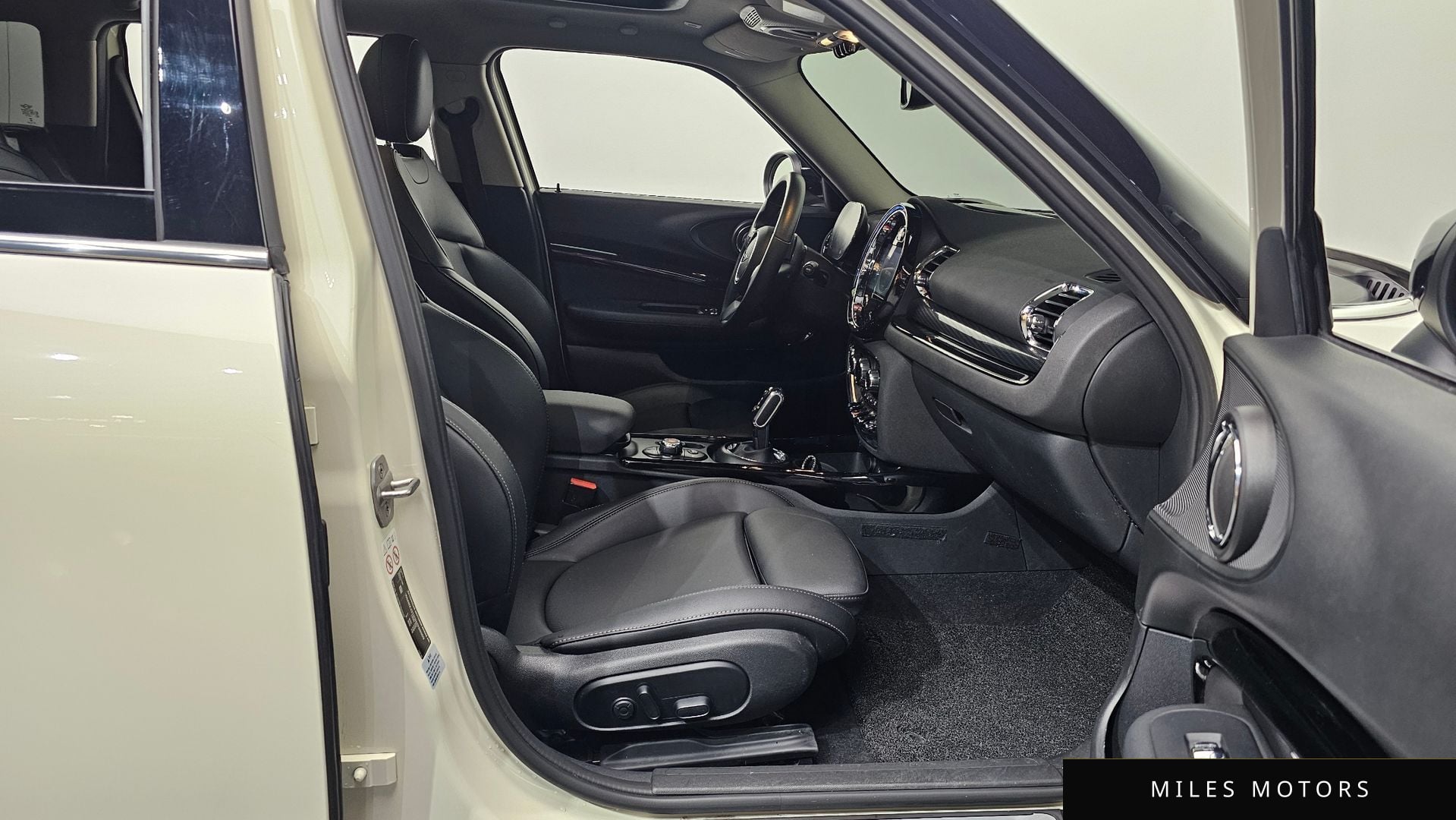 MINI Clubman 2022 — миниатюра 11
