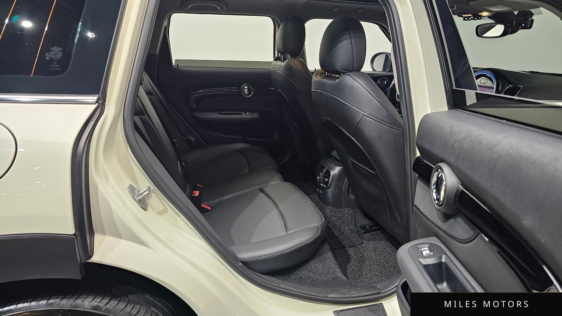 MINI Clubman 2022 — миниатюра 12