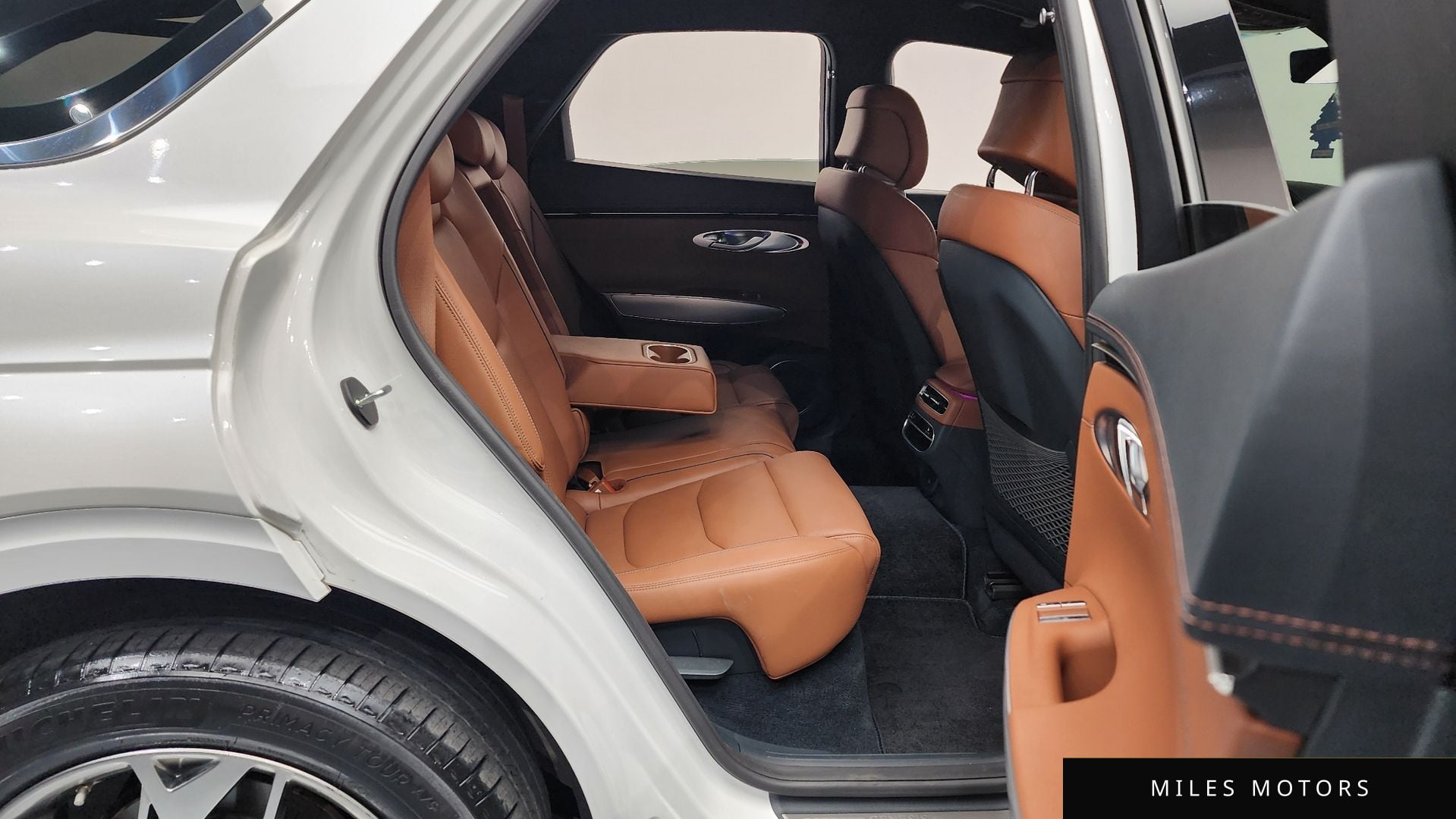 Genesis GV70 2022 — миниатюра 12