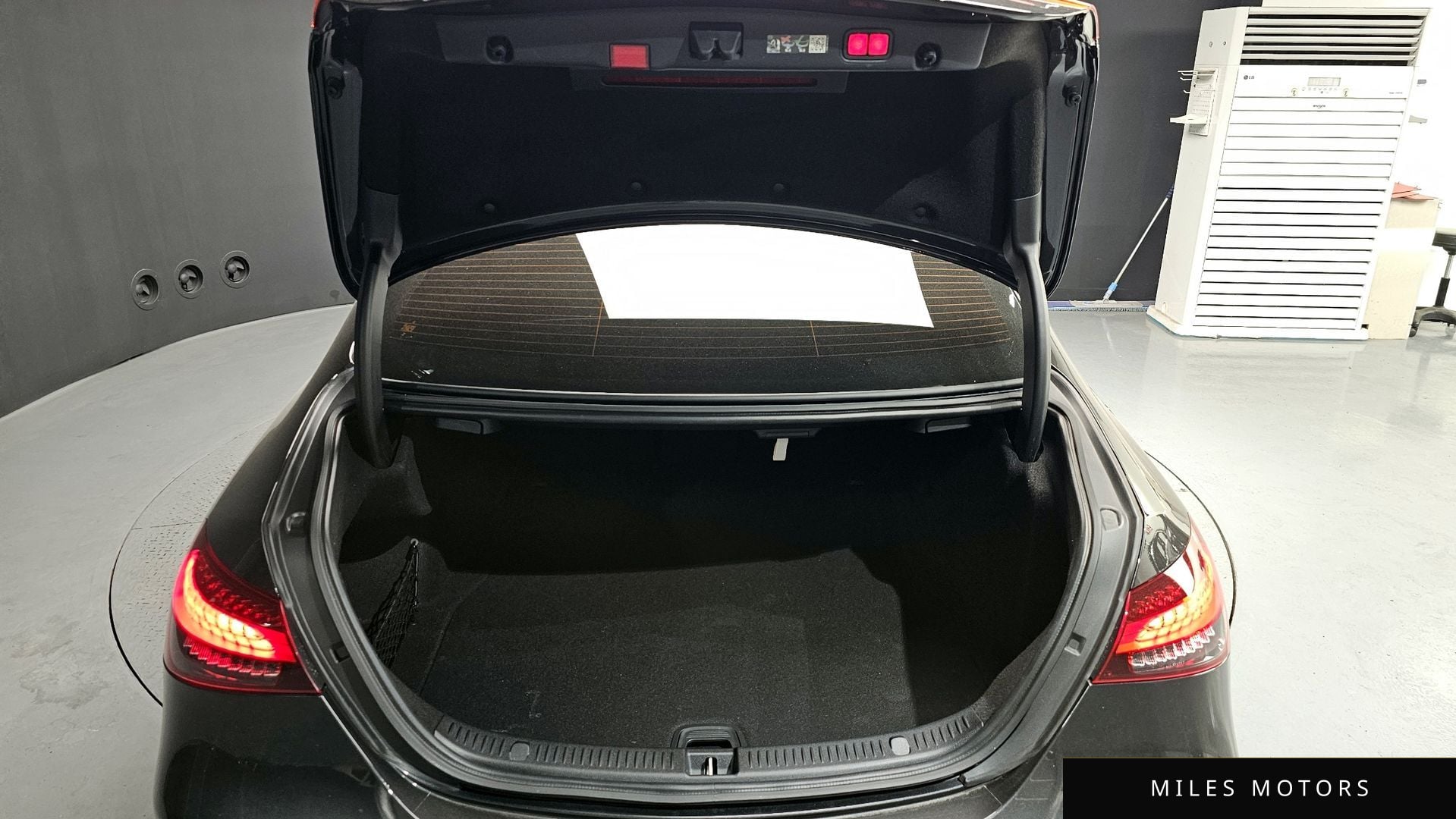 Mercedes-Benz E-클래스 W213 2023 — миниатюра 20