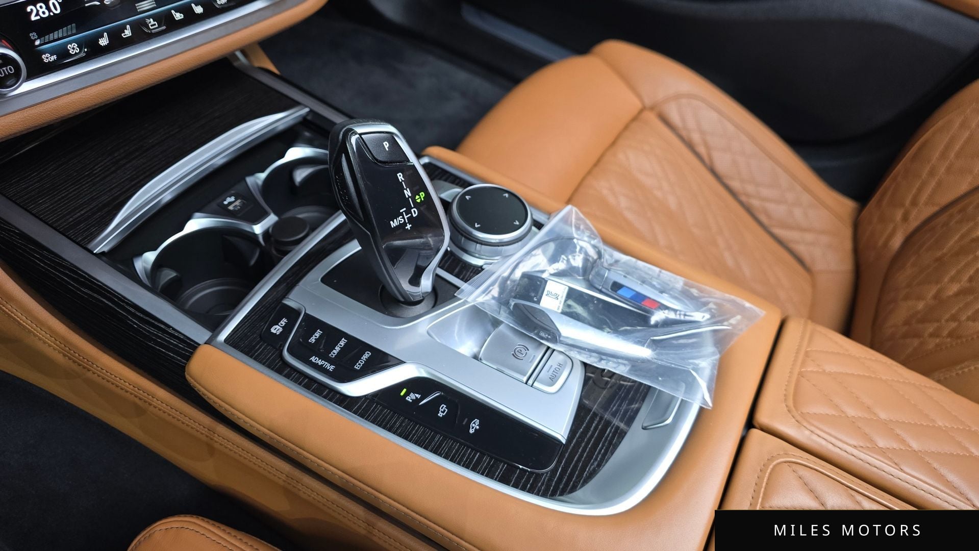 BMW 7 Series (G11) 2020 — миниатюра 9