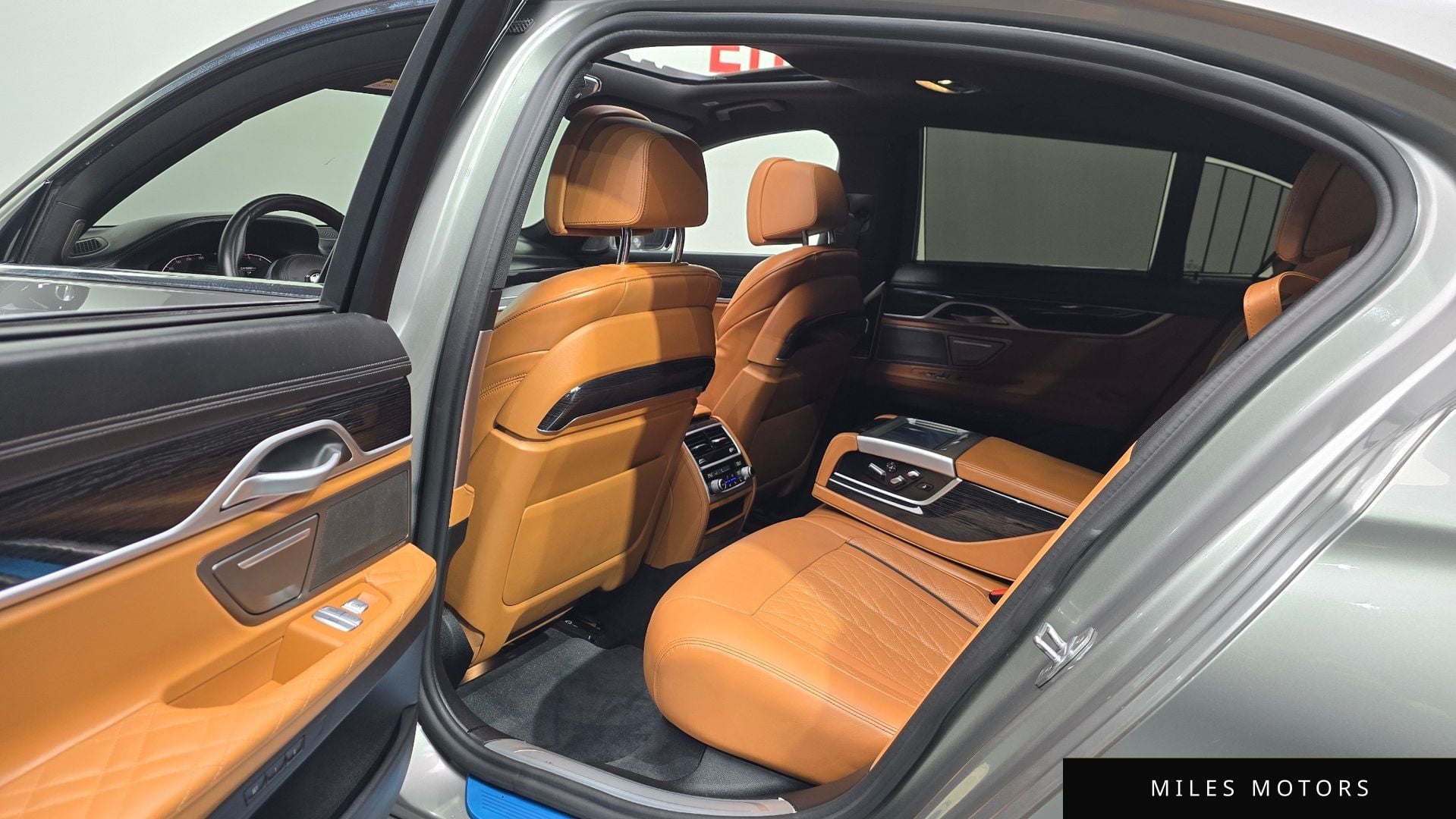 BMW 7 Series (G11) 2020 — миниатюра 12