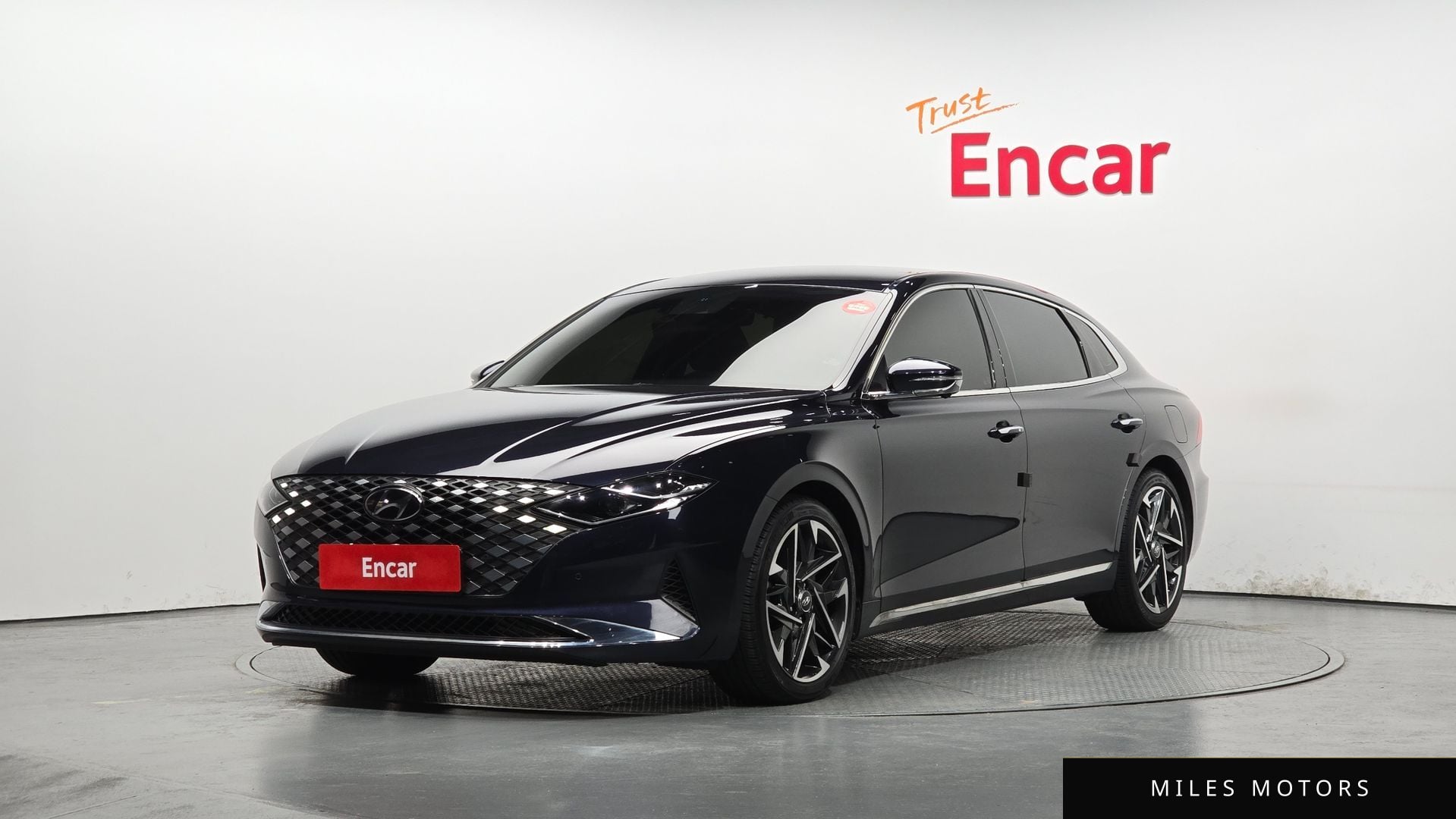 Hyundai Grandeur 2020 — фото 1 из 12