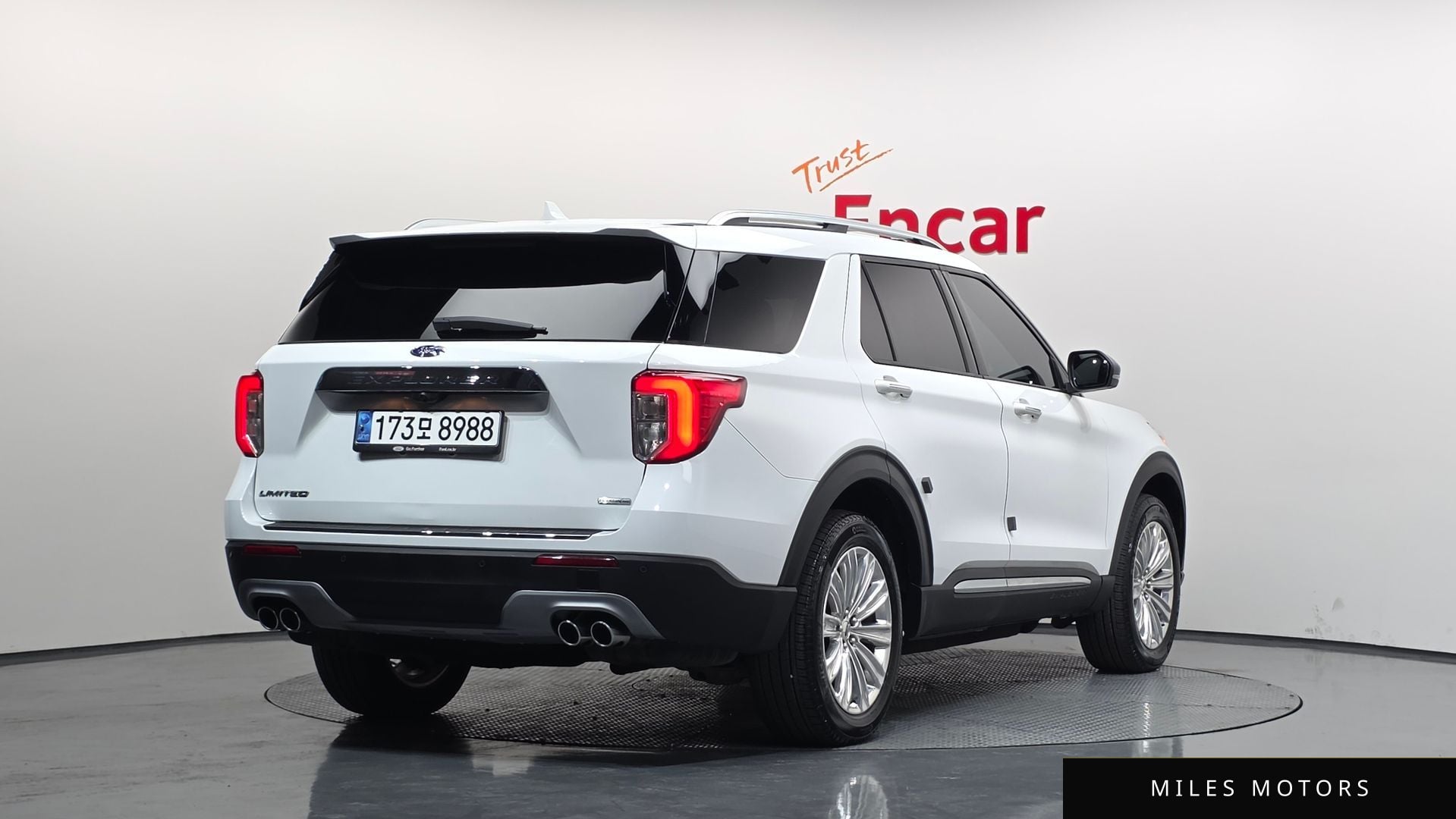 Ford Explorer 2020 — миниатюра 2
