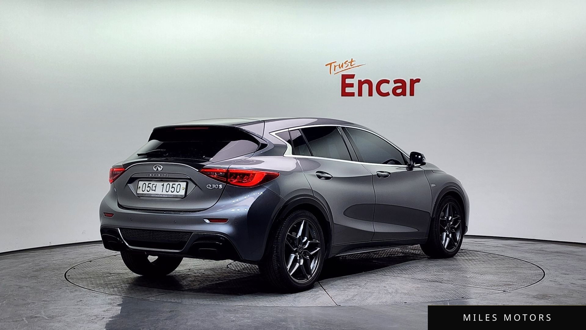 Infiniti Q30 2017 — миниатюра 2