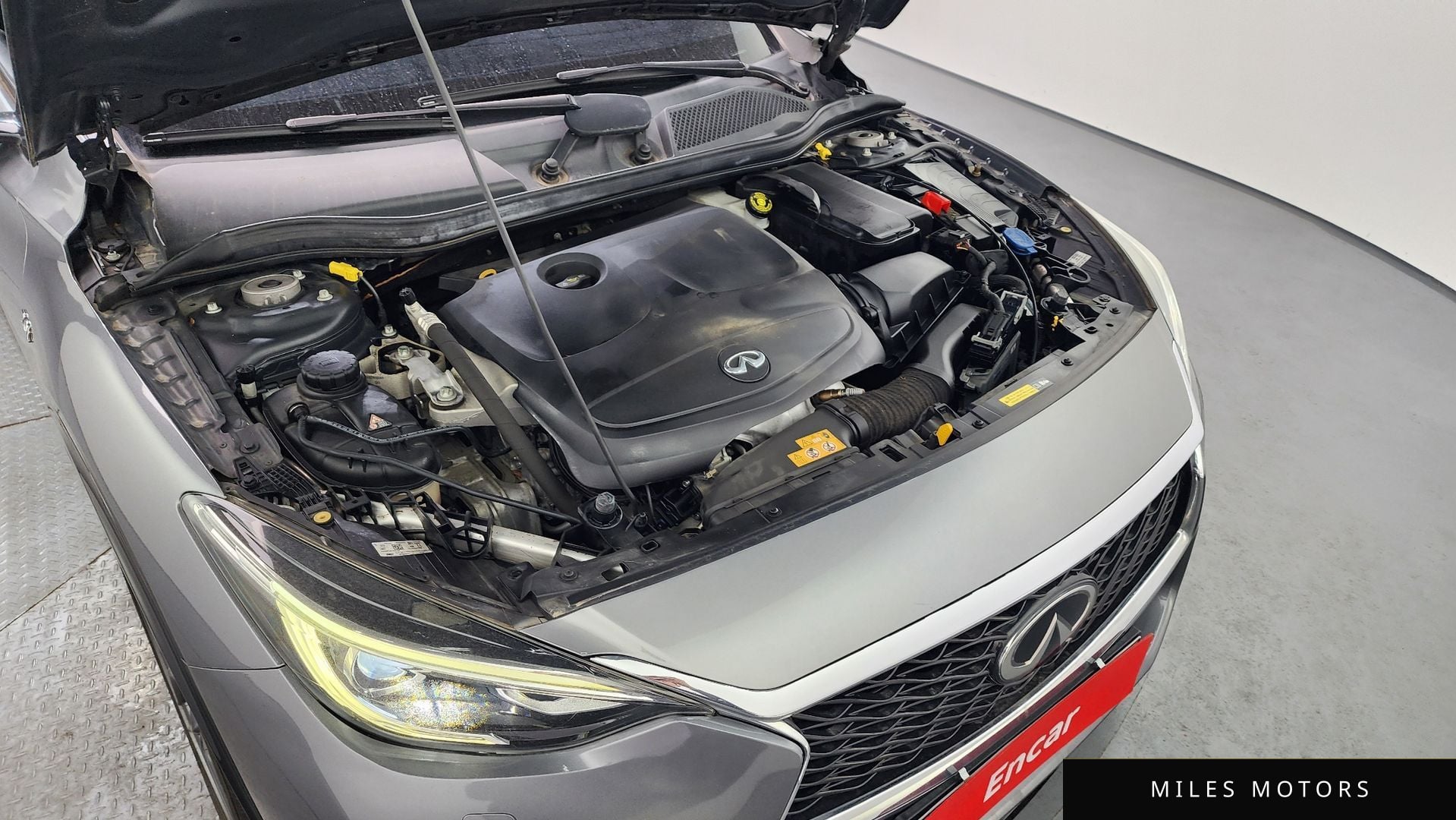 Infiniti Q30 2017 — миниатюра 6