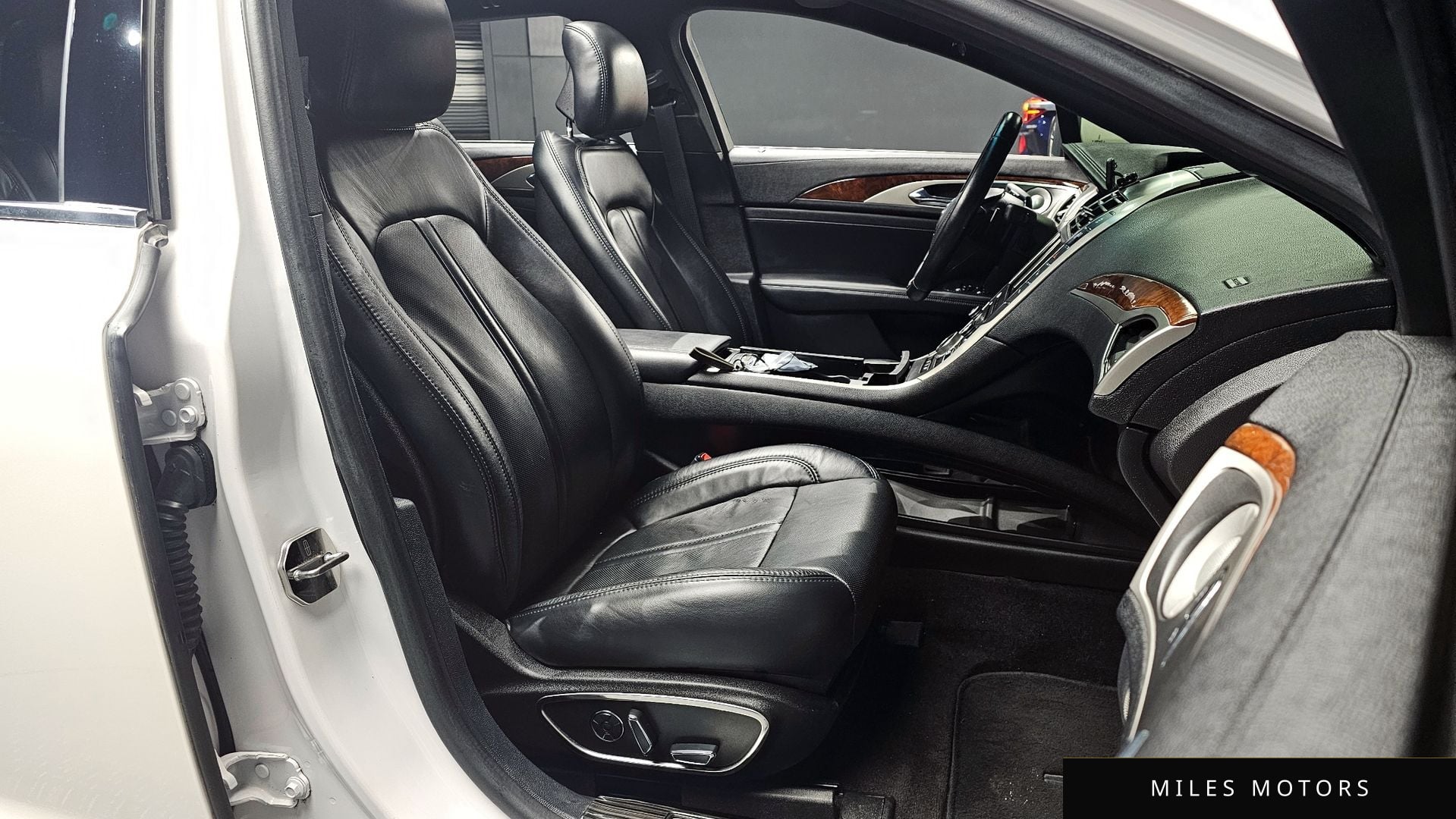 Lincoln MKZ 2017 — миниатюра 10