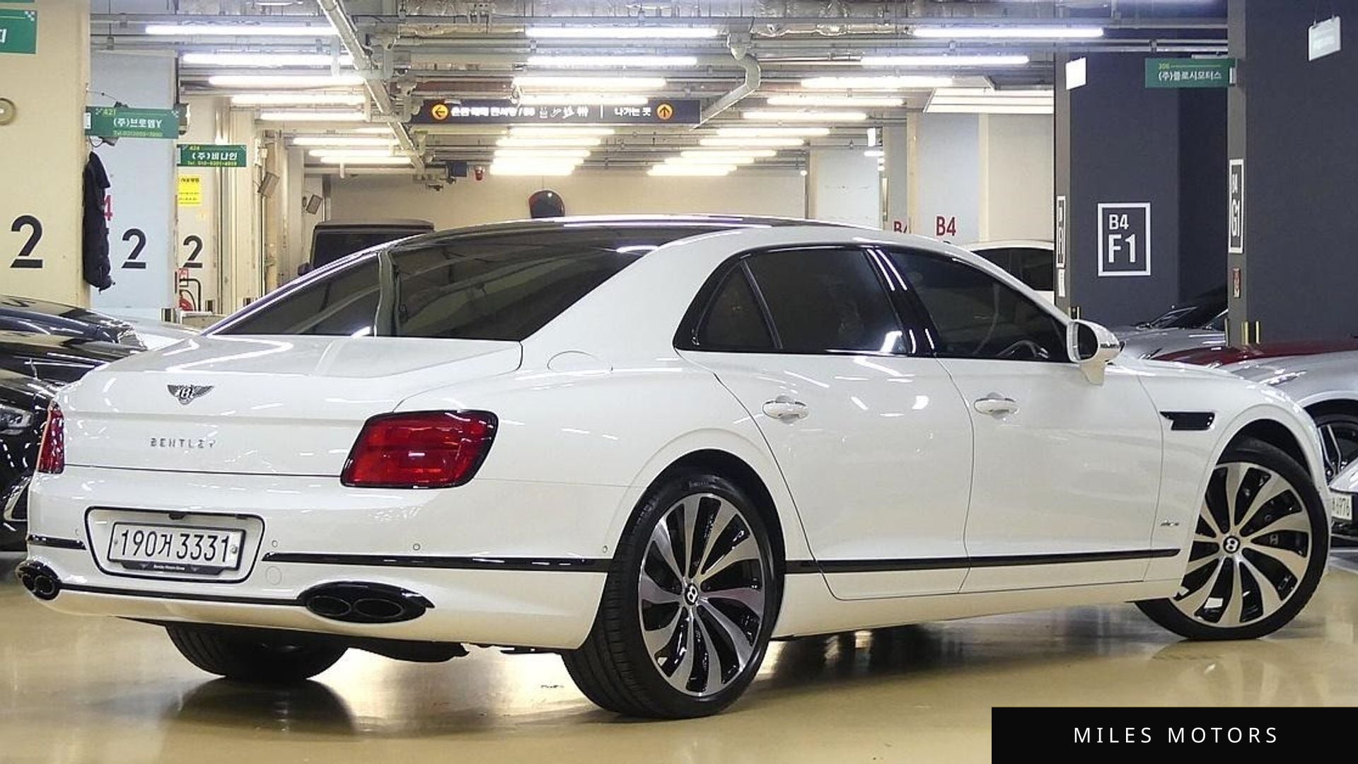 Bentley 플라잉스퍼 2023 — миниатюра 3