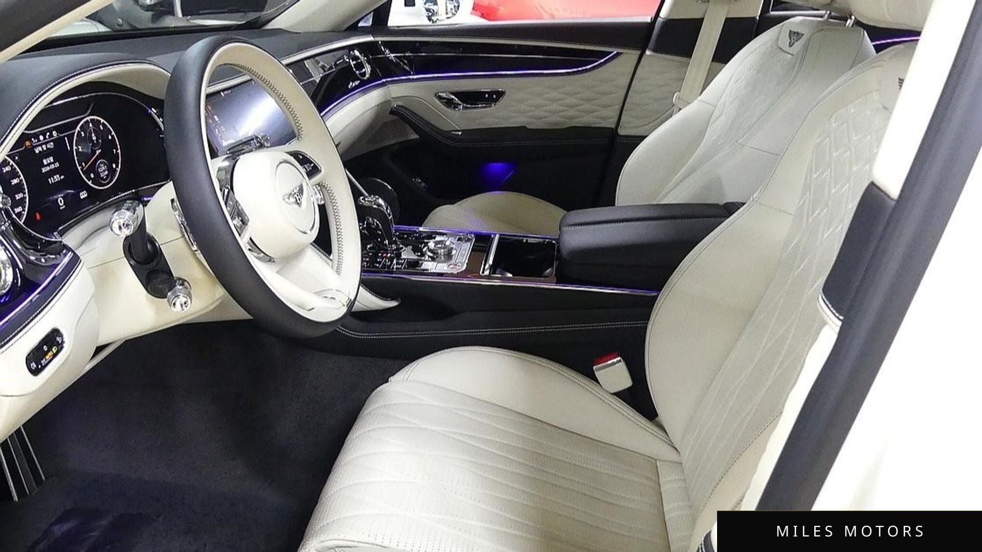 Bentley 플라잉스퍼 2023 — миниатюра 13
