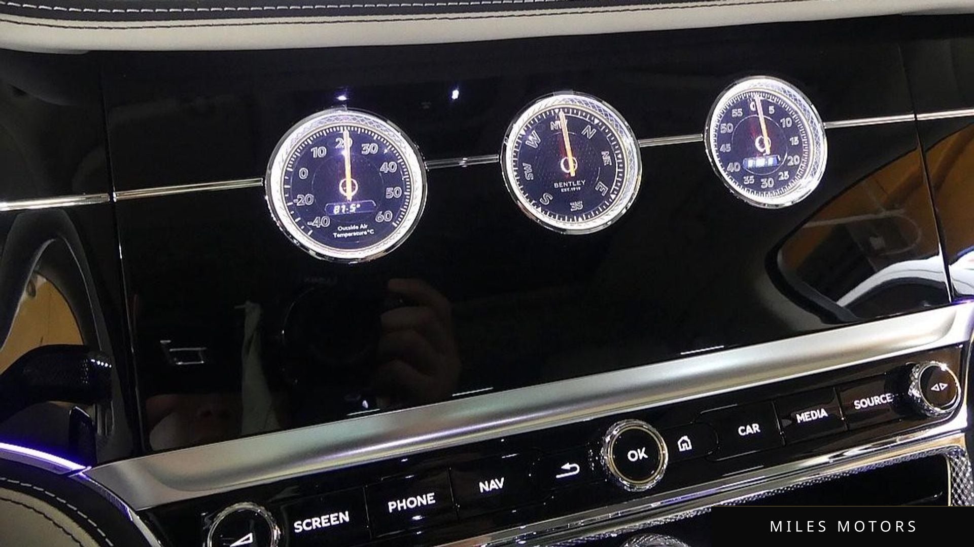 Bentley 플라잉스퍼 2023 — миниатюра 16
