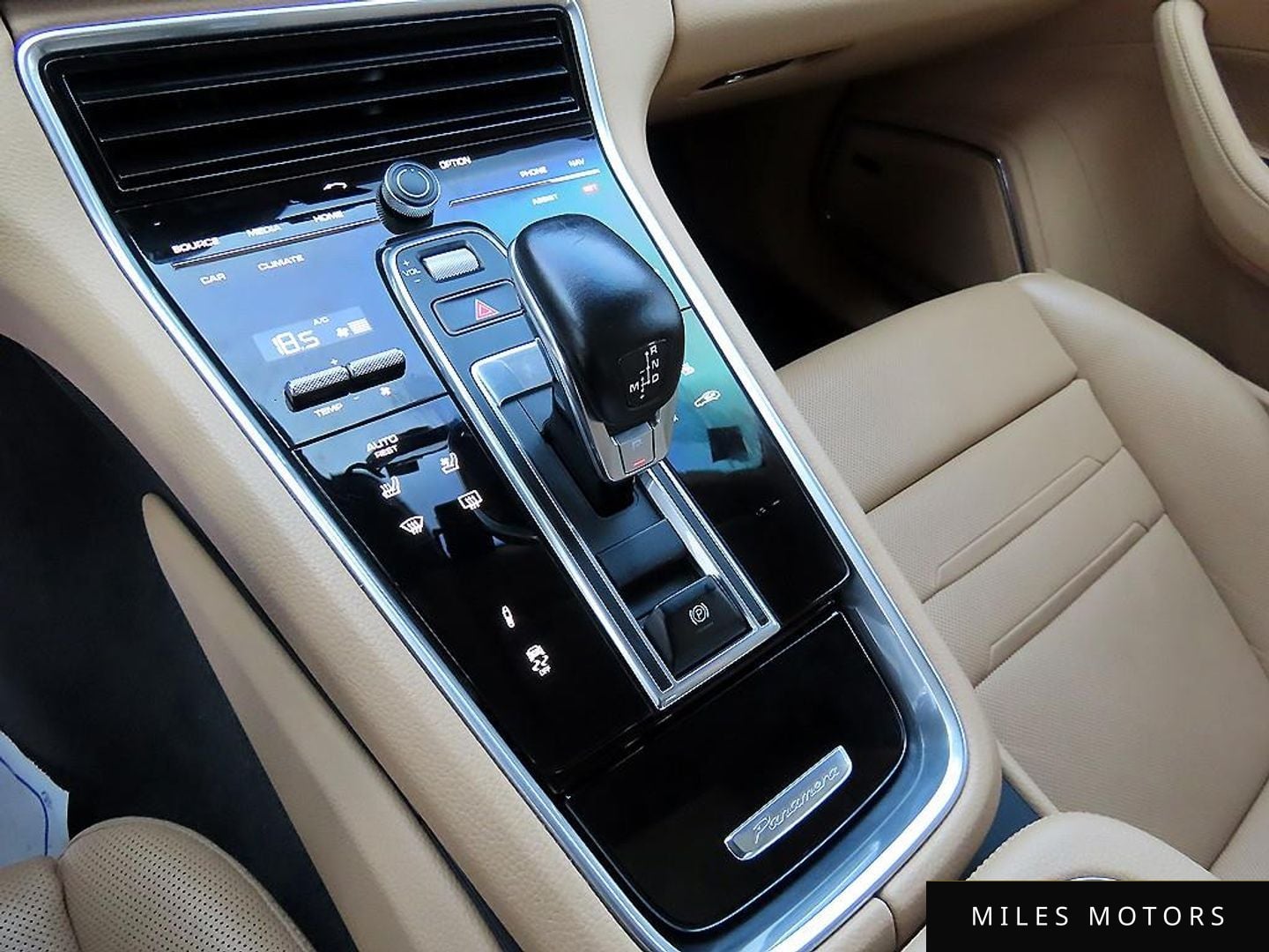 Porsche 파나메라 (971) 2020 — миниатюра 11