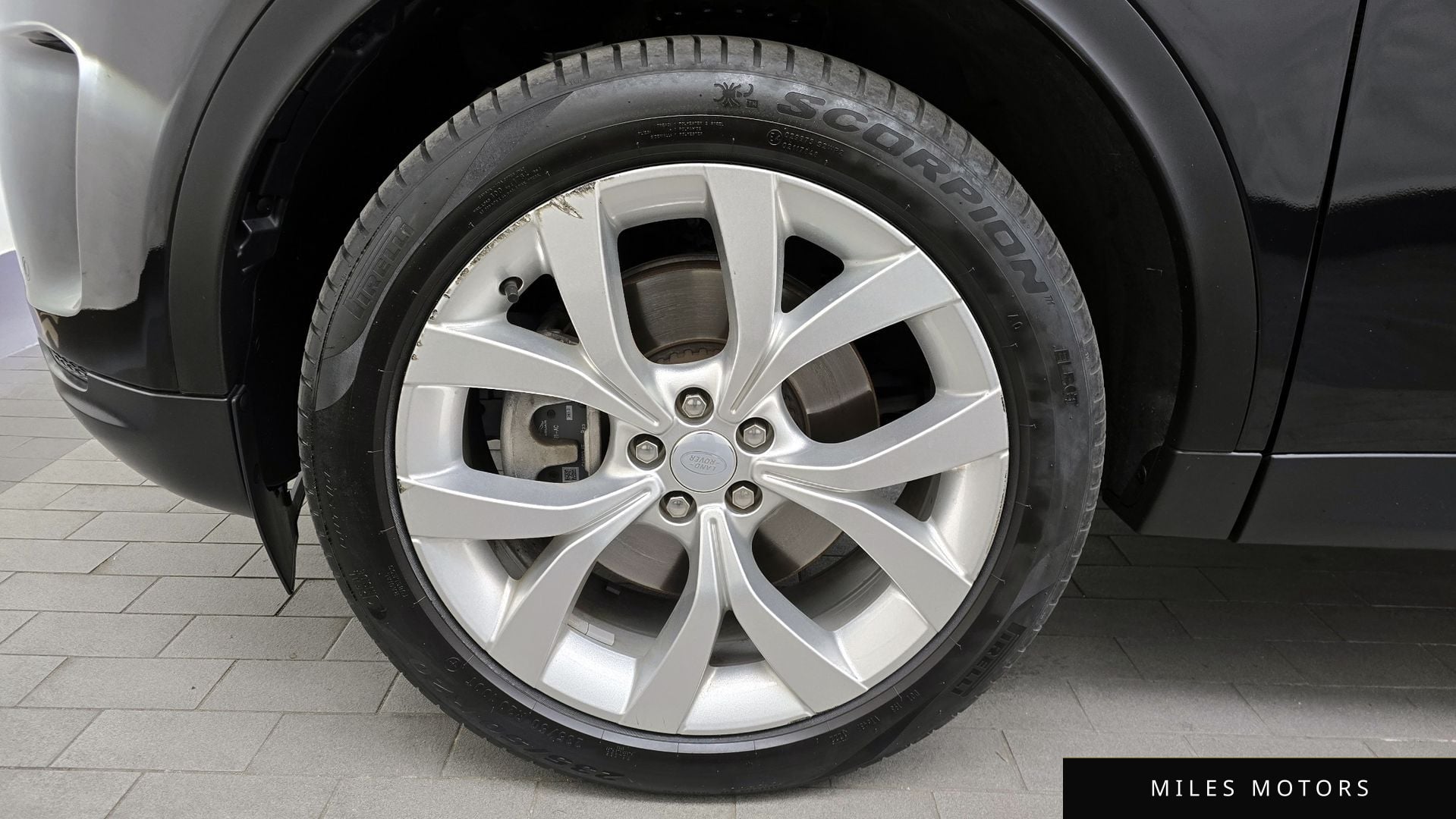Land Rover Discovery Sport 2023 — миниатюра 5