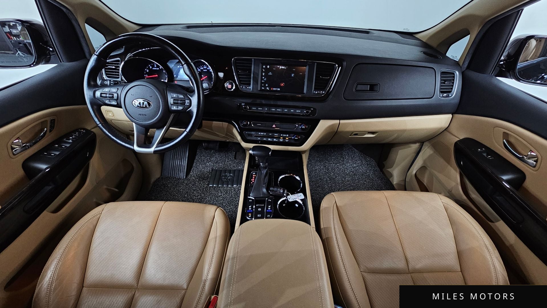 Kia Canival 2019 — миниатюра 7