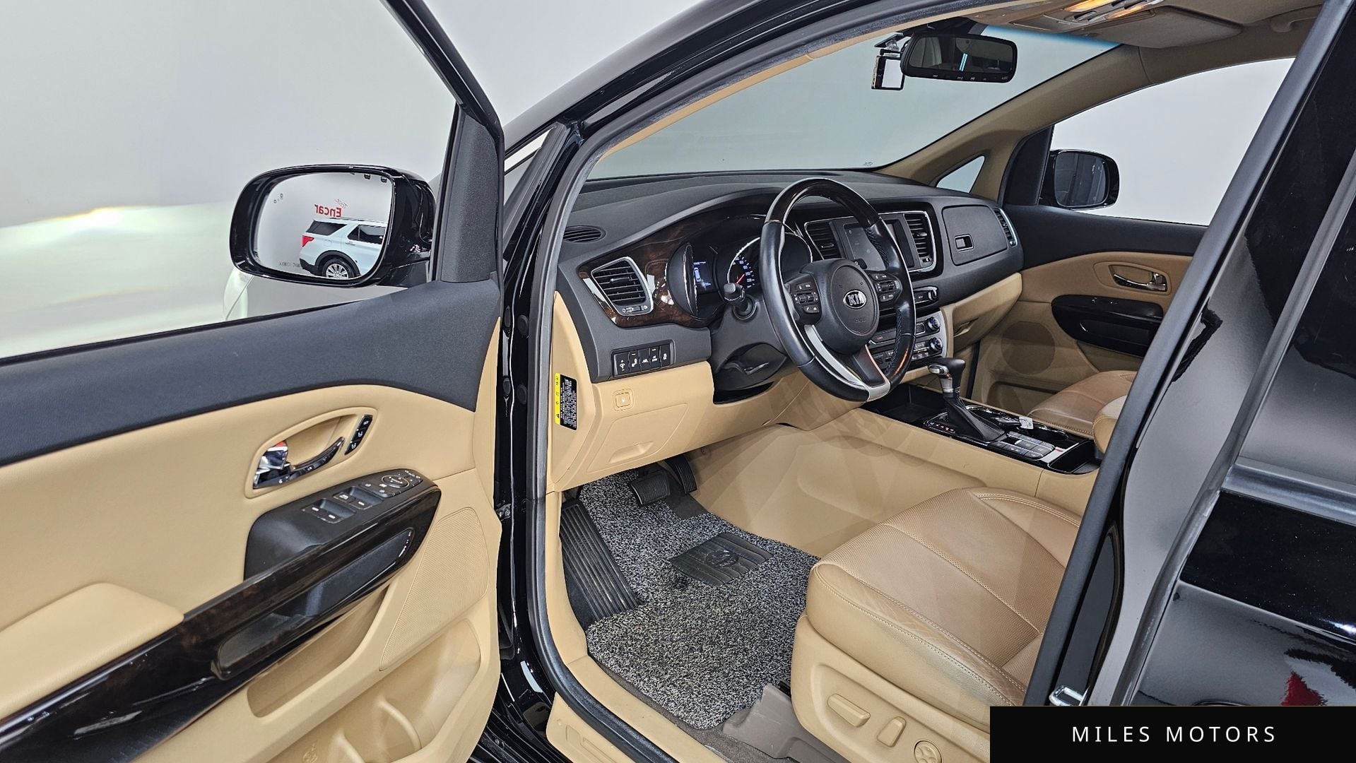Kia Canival 2019 — миниатюра 10
