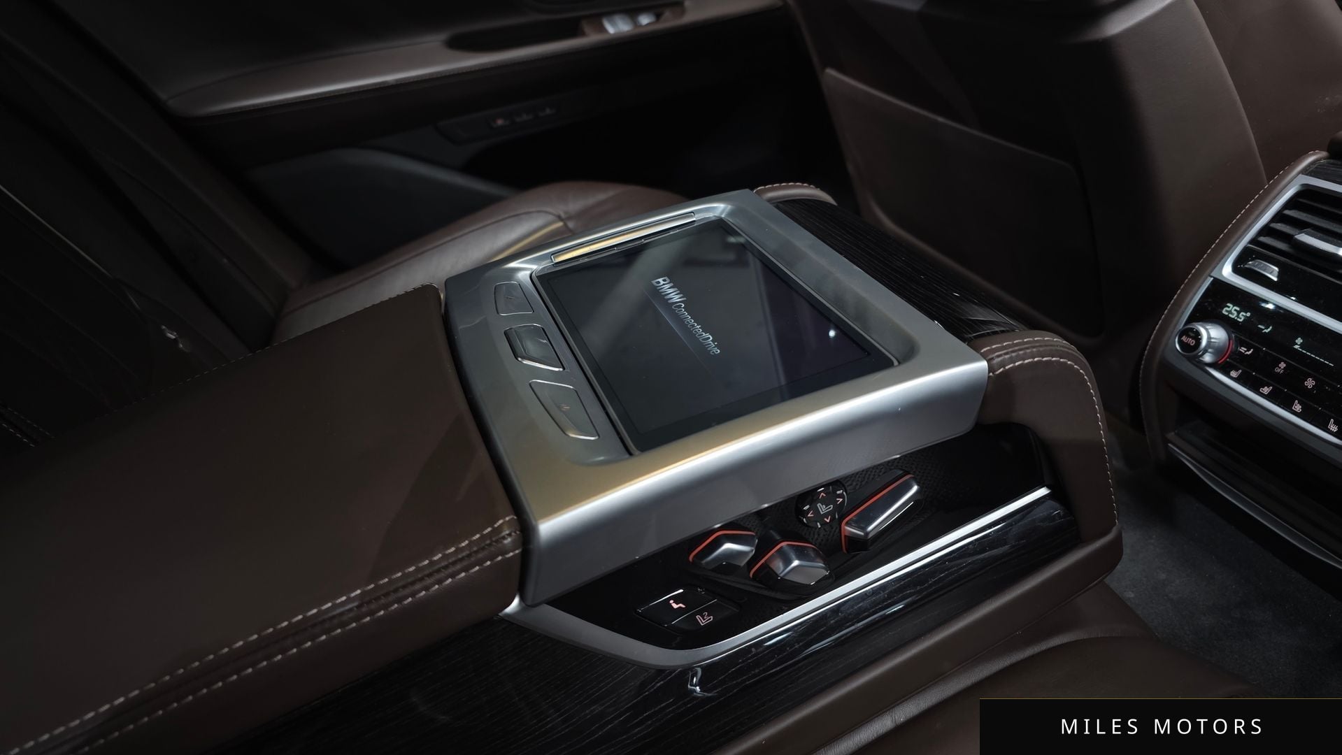 BMW 7시리즈 (G11) 2019 — миниатюра 18