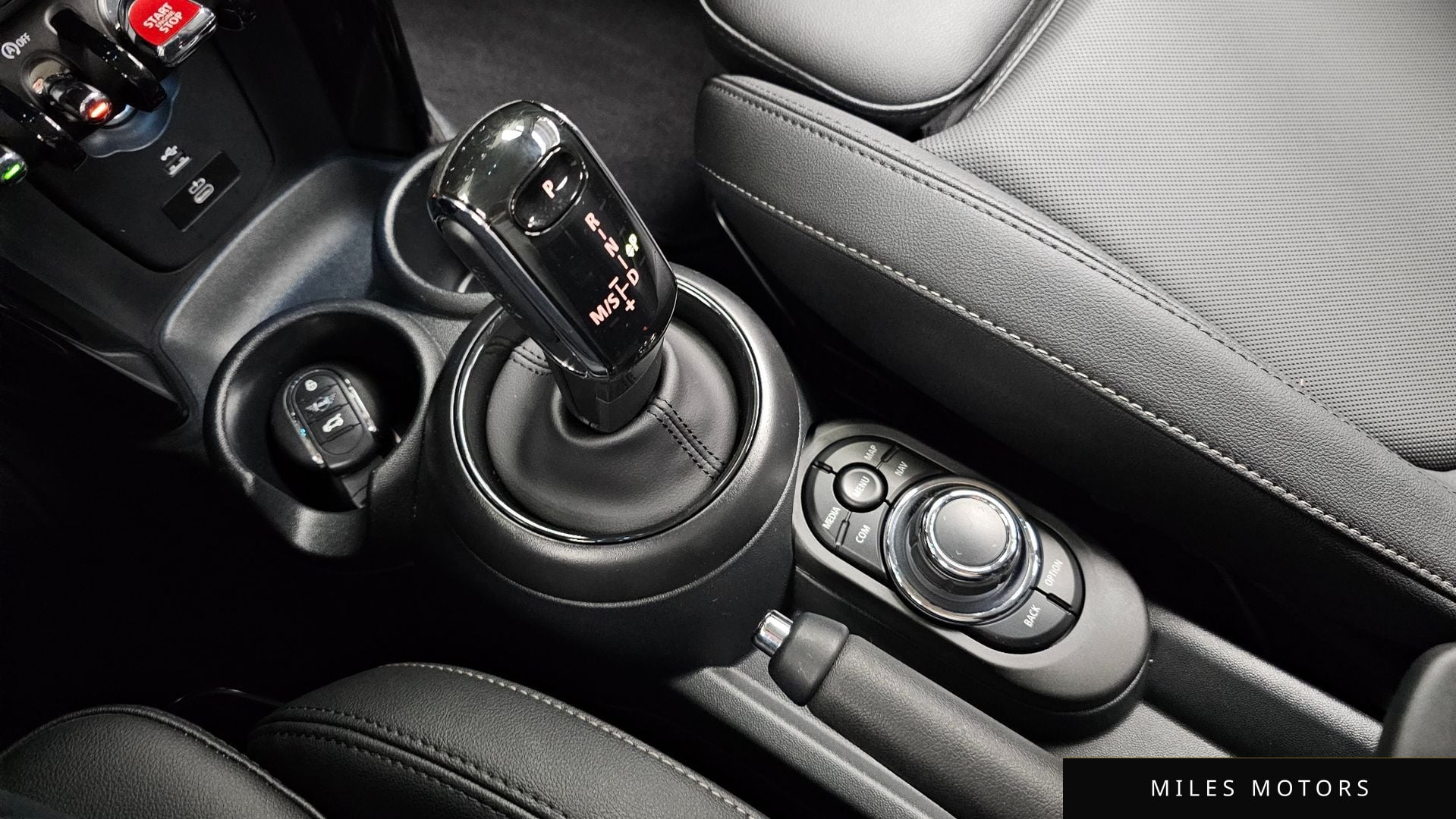 MINI 쿠퍼 2024 — миниатюра 9