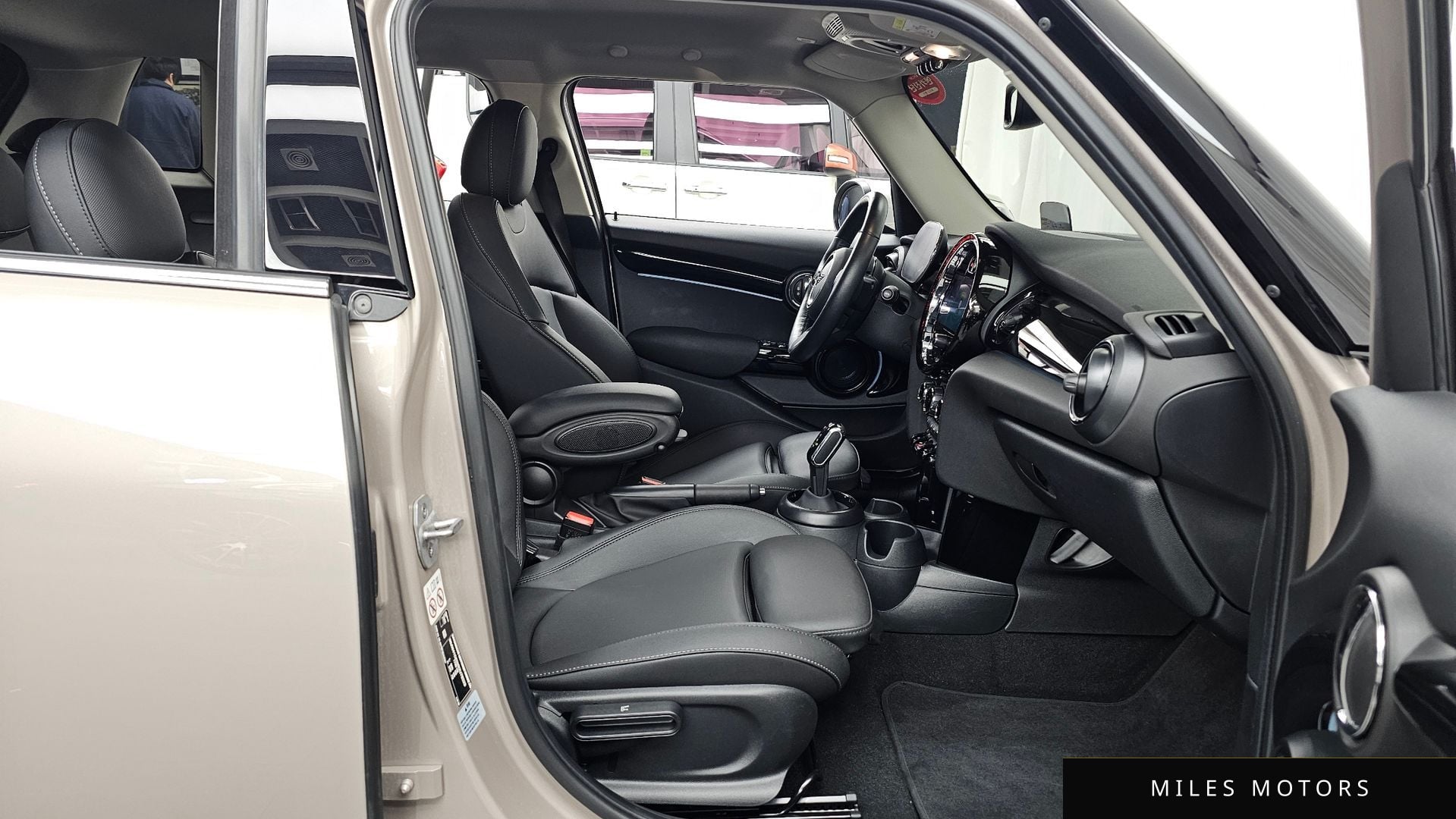 MINI 쿠퍼 2024 — миниатюра 11