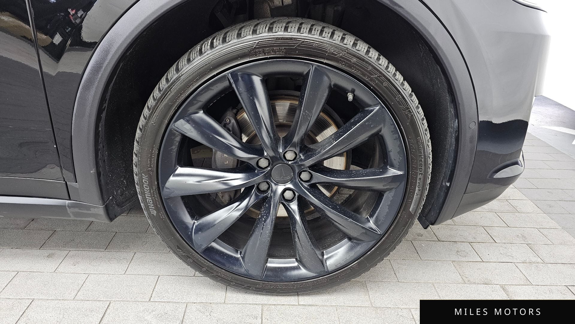 Tesla 모델 X 2020 — миниатюра 4