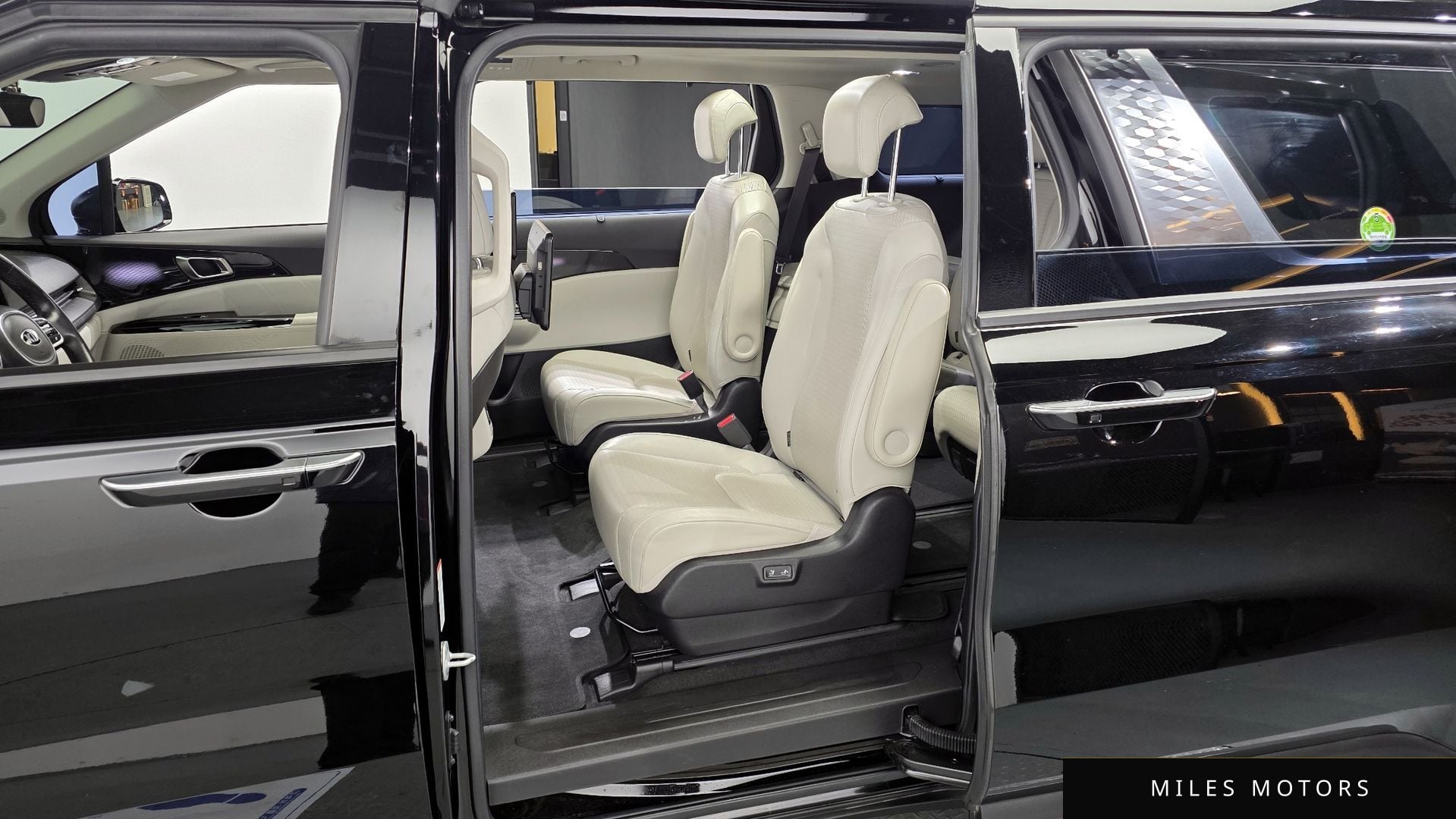 Kia Carnival 2021 — миниатюра 11