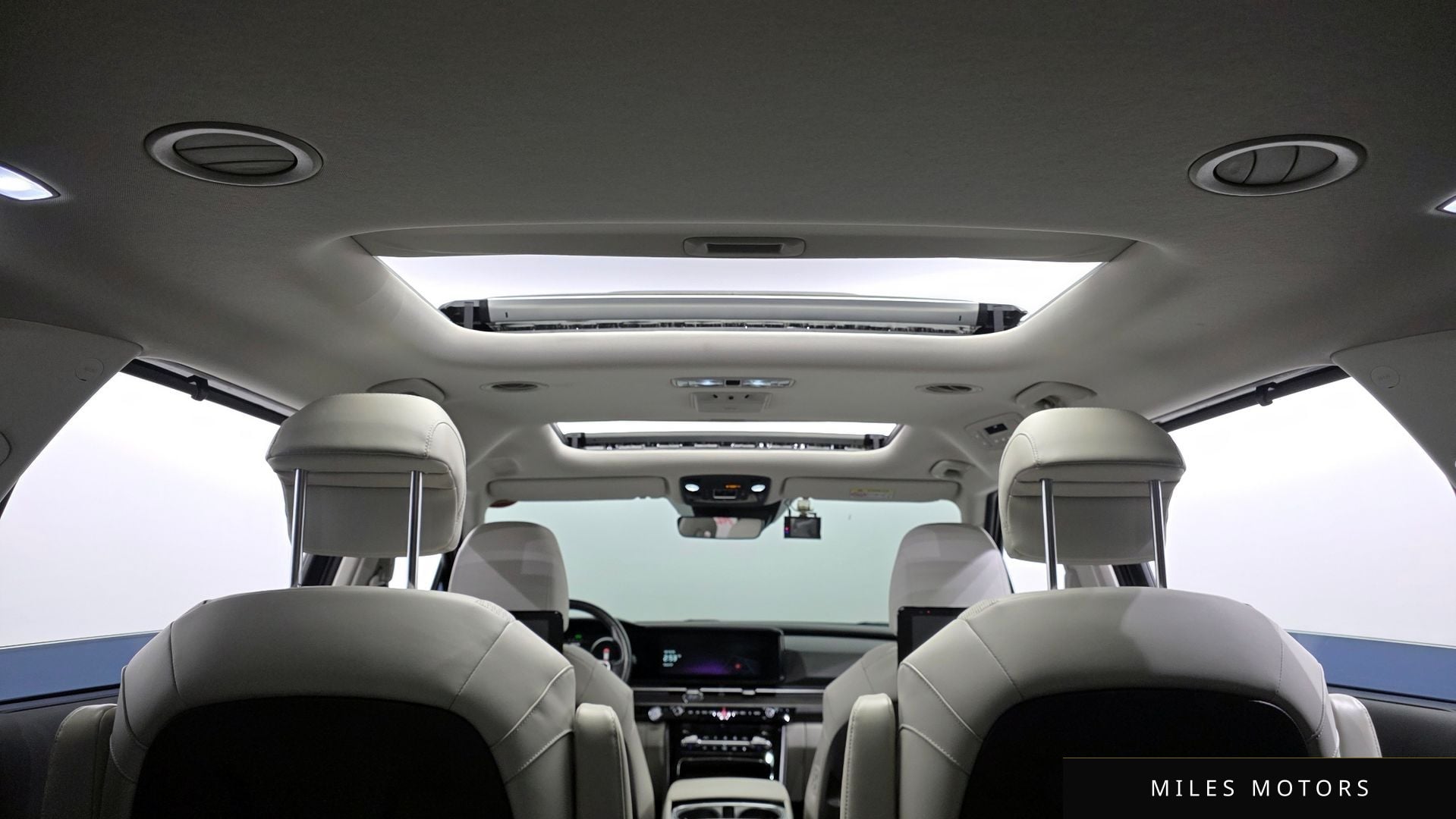 Kia Carnival 2021 — миниатюра 18