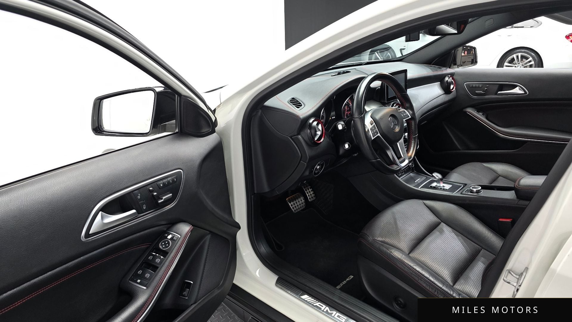 Mercedes-Benz GLA-Class X156 2015 — миниатюра 11