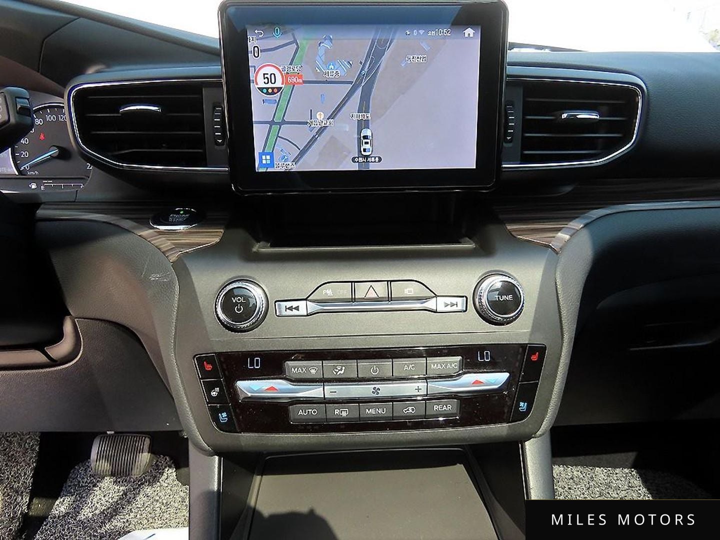 Ford Explorer 2020 — миниатюра 12