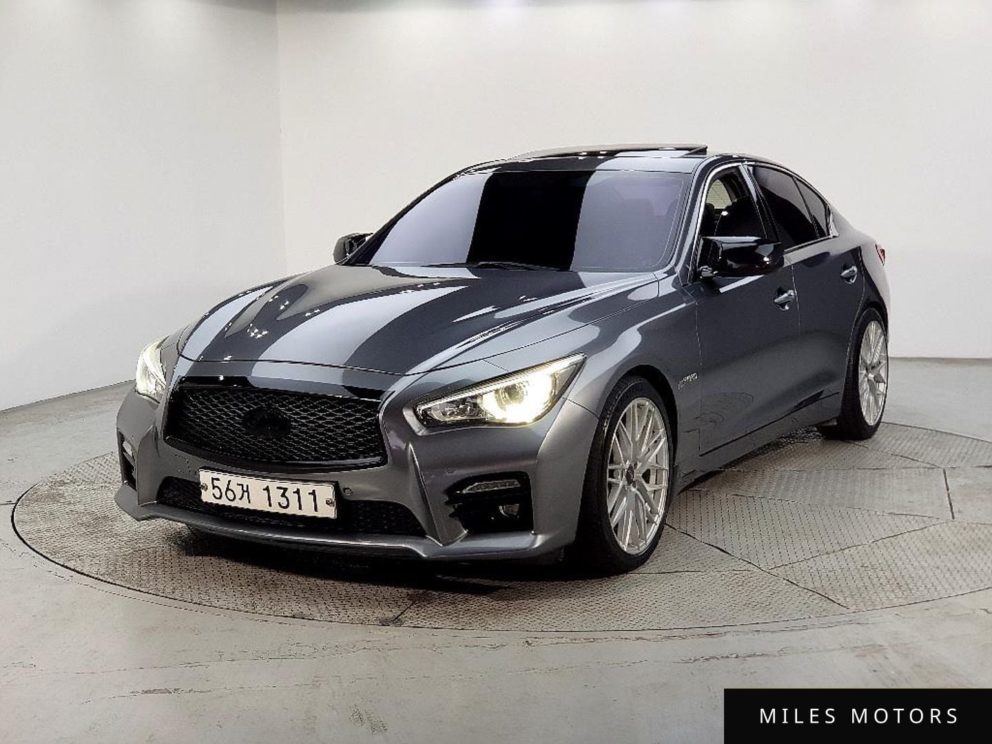 Infiniti Q50 2017 — фото 1 из 12