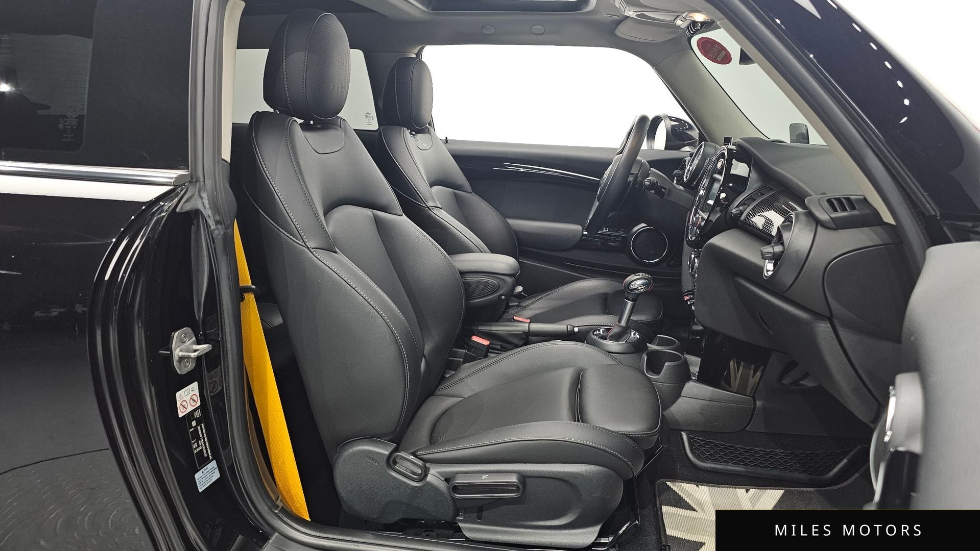 MINI Cooper S 2018 — миниатюра 10