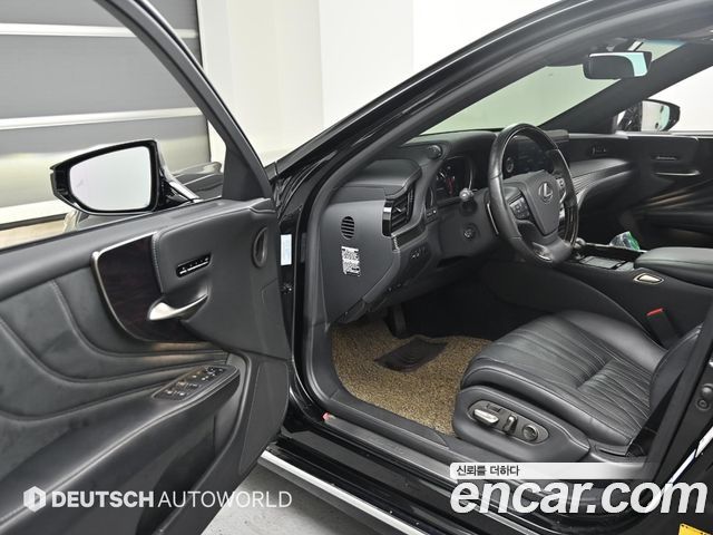 Лексус LS500 2021 — миниатюра 15